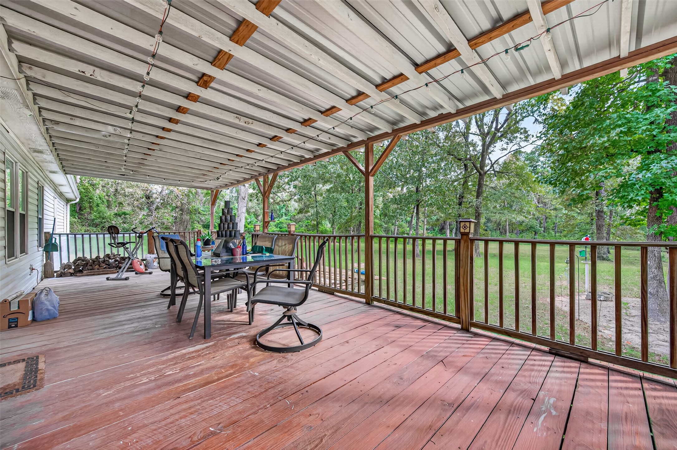 189 Hall Drive S, Montgomery, TX 77316