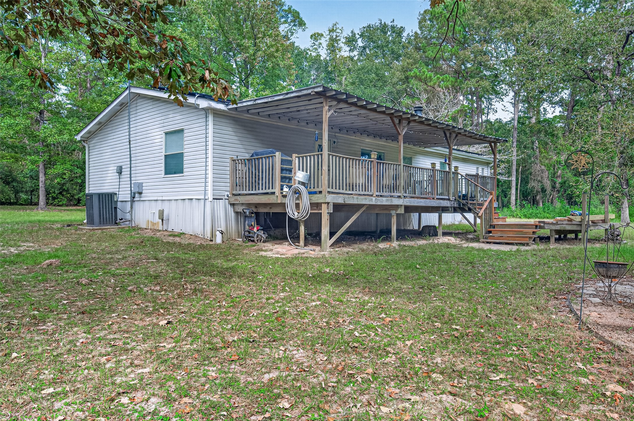 189 Hall Drive S, Montgomery, TX 77316