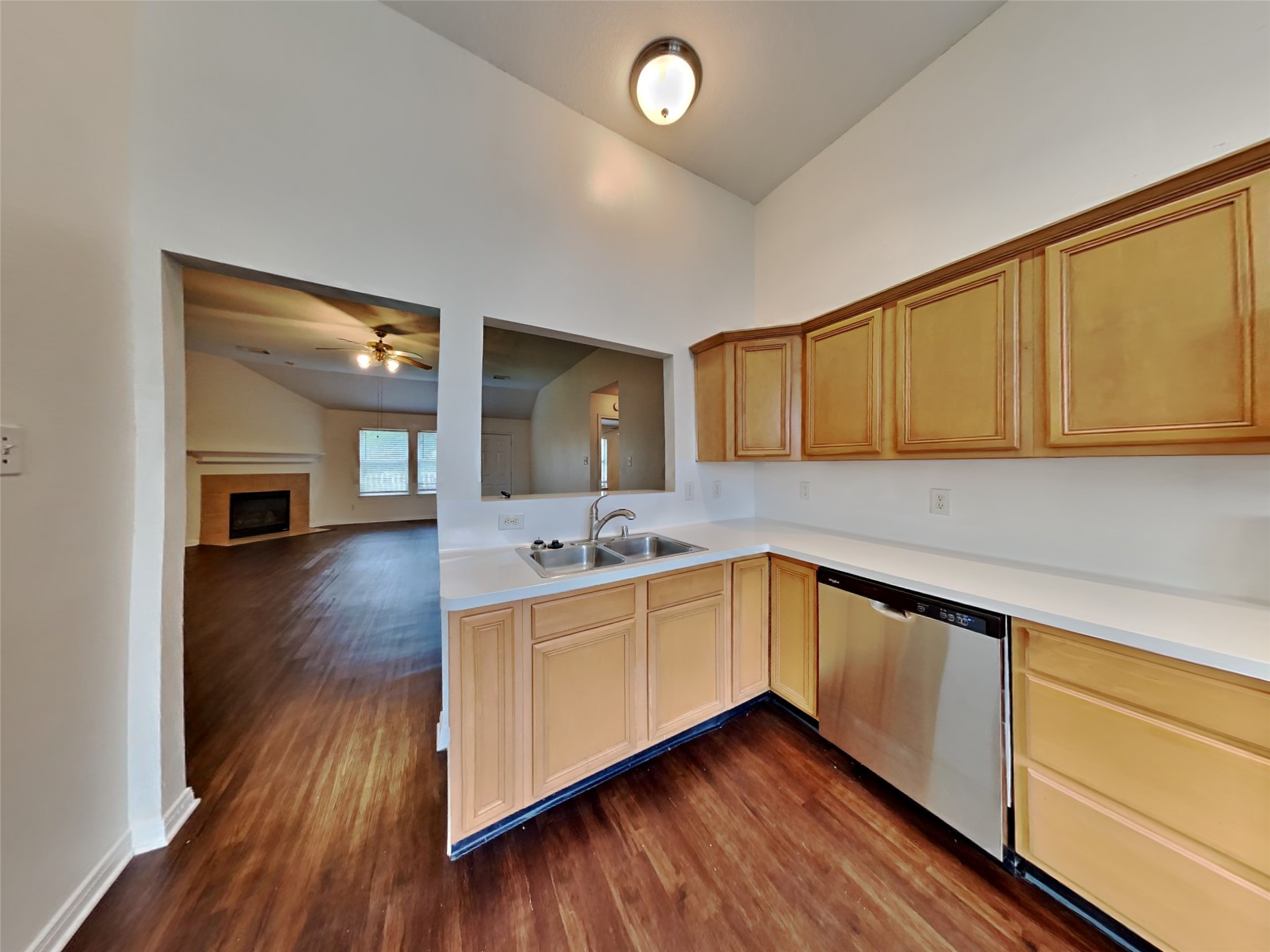 311 Green Isle Avenue, Dickinson, TX 77539