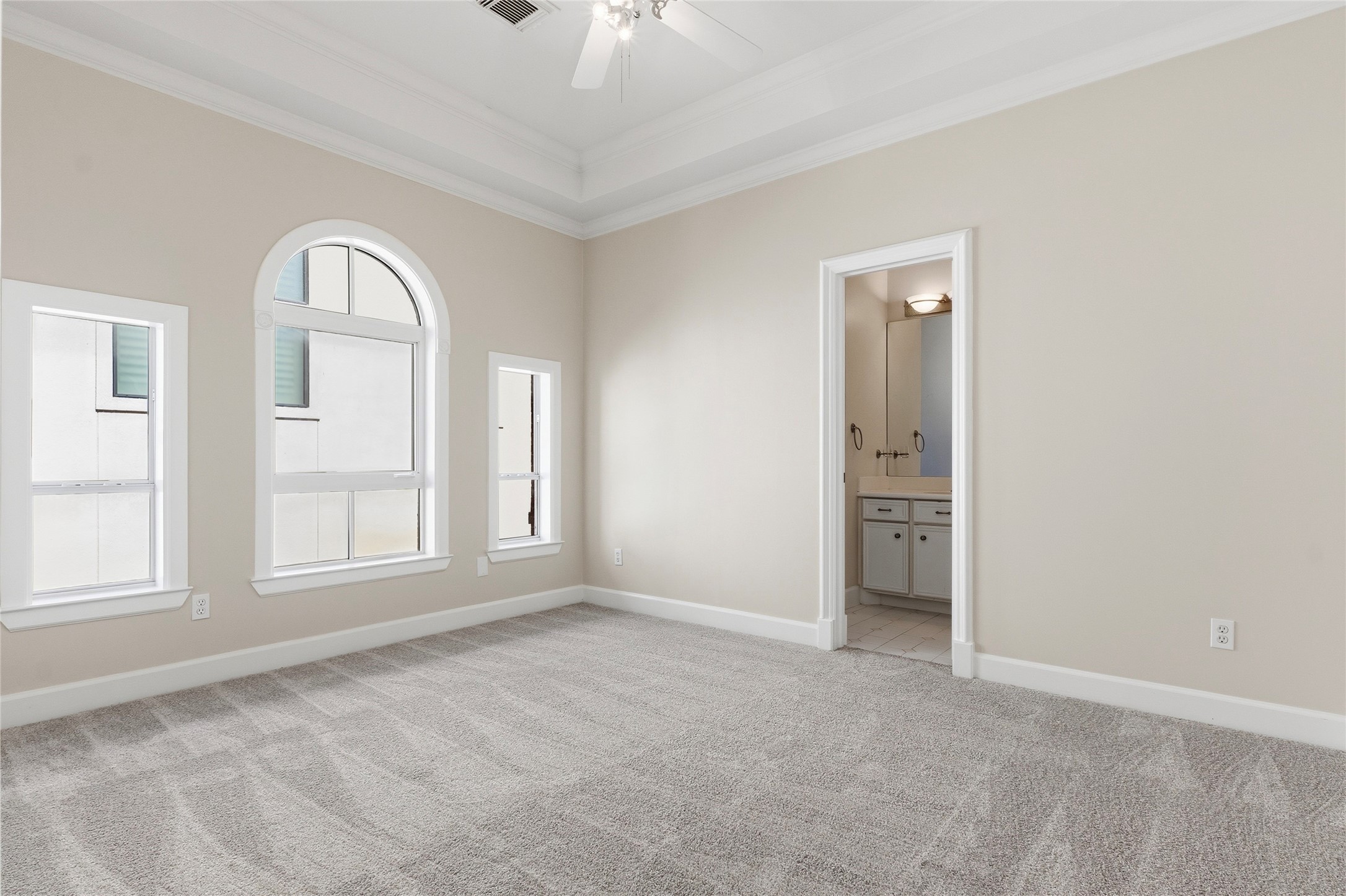 5910 Lake Street, Houston, TX 77005