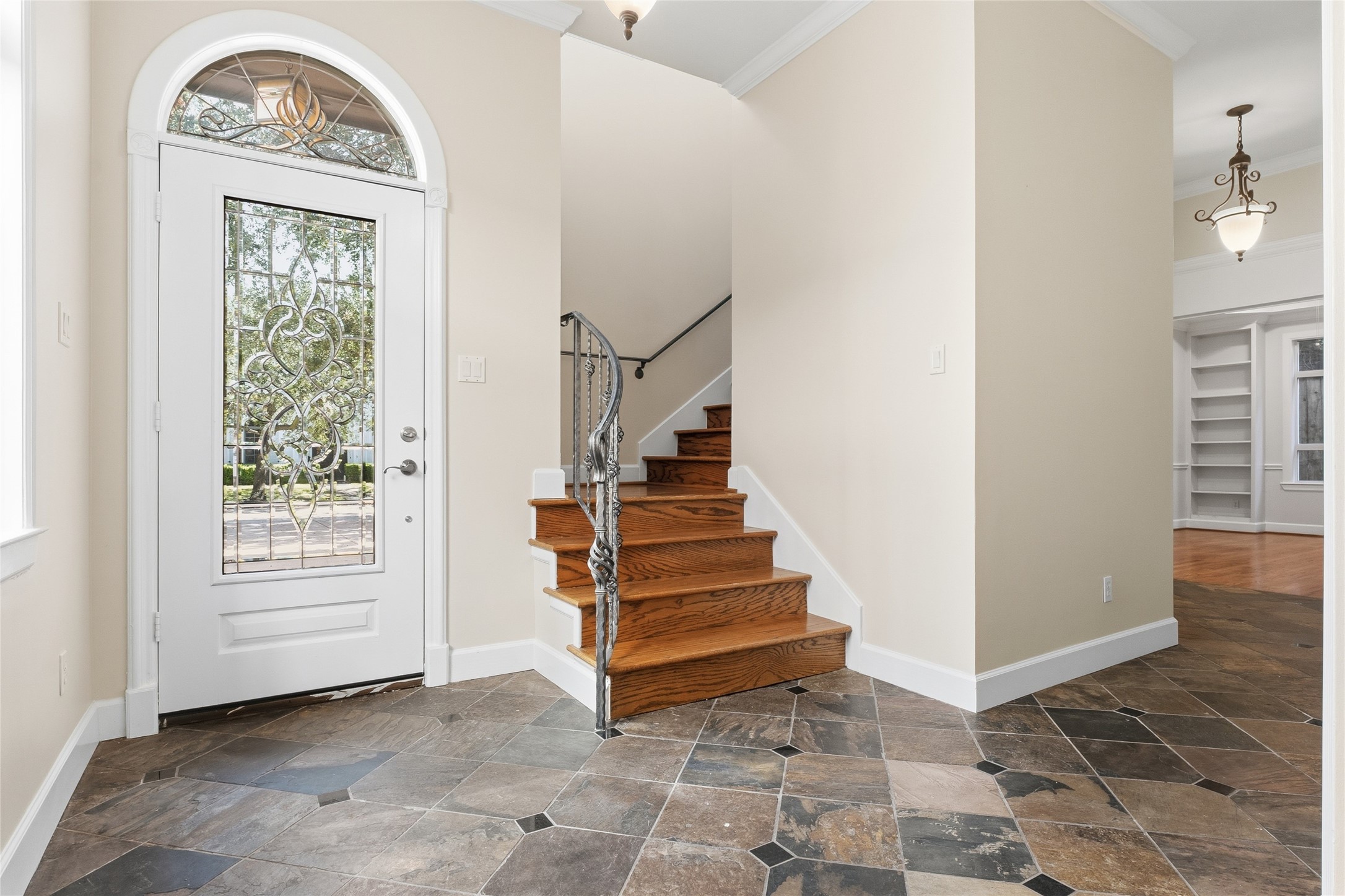 5910 Lake Street, Houston, TX 77005 5910 Lake Street, Houston, TX 77005