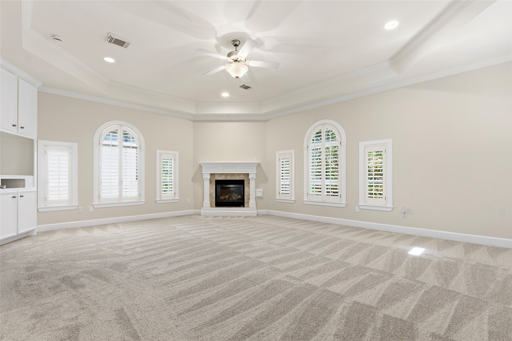 5910 Lake Street, Houston, TX 77005 5910 Lake Street, Houston, TX 77005