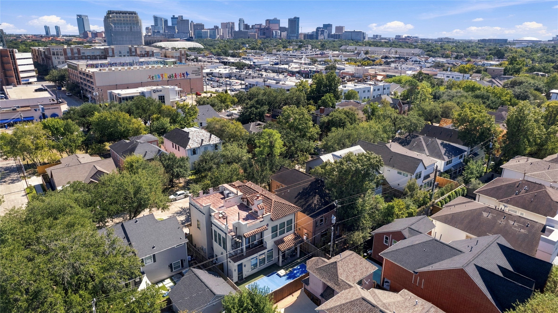 5910 Lake Street, Houston, TX 77005
