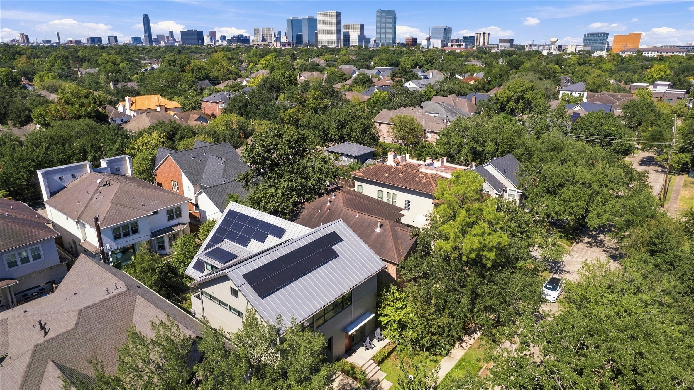 5910 Lake Street, Houston, TX 77005