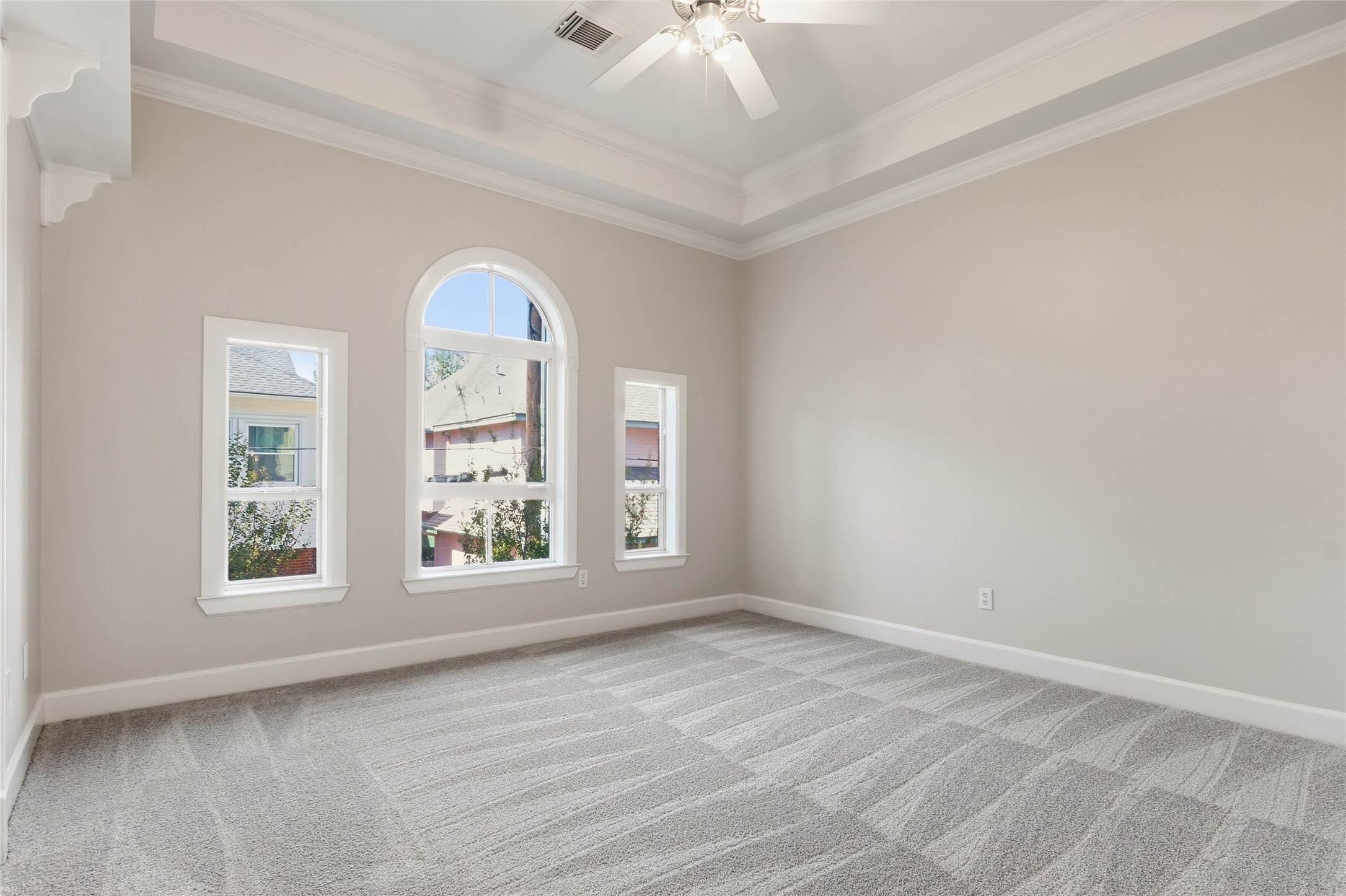 5910 Lake Street, Houston, TX 77005