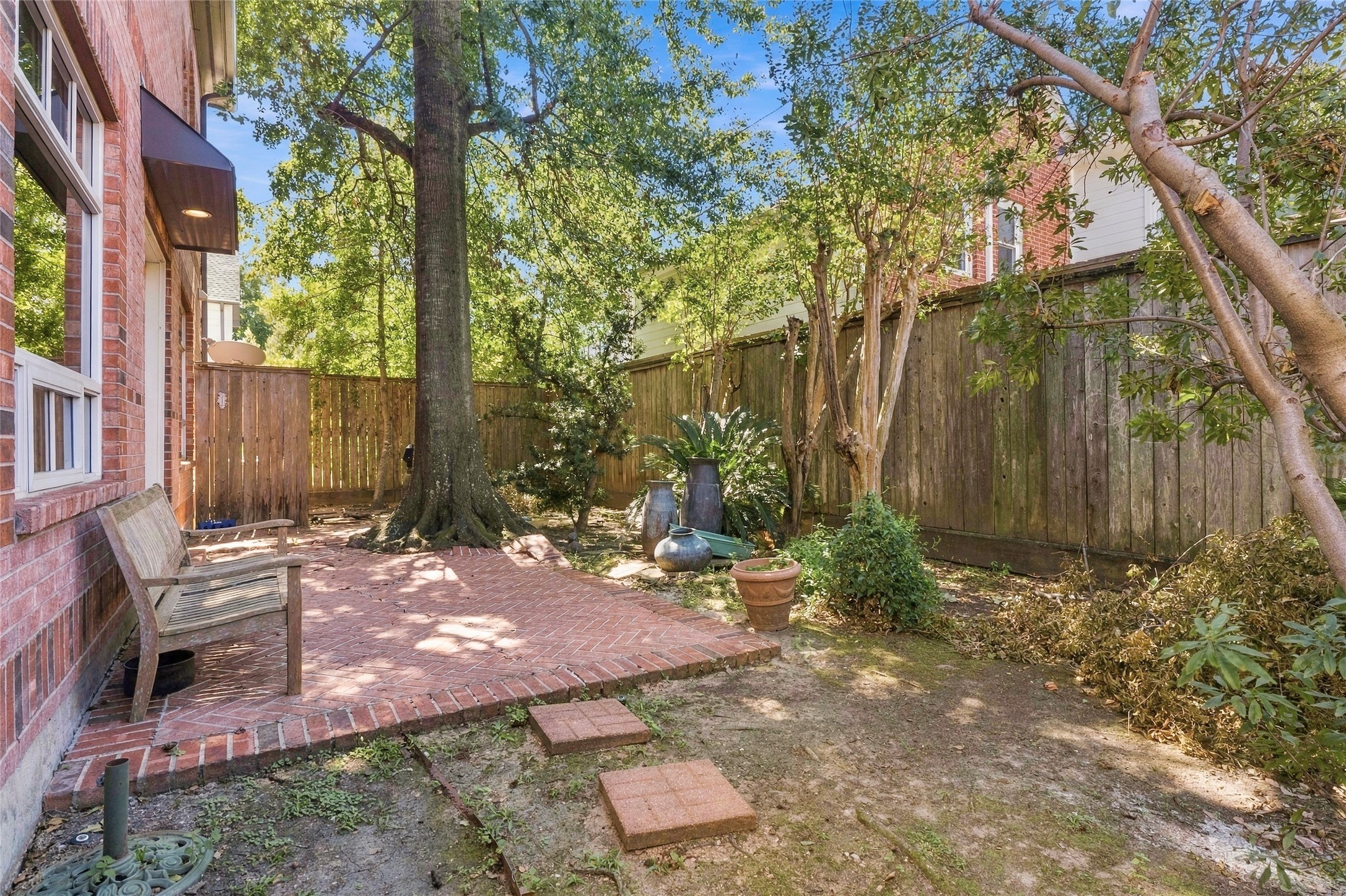 5910 Lake Street, Houston, TX 77005