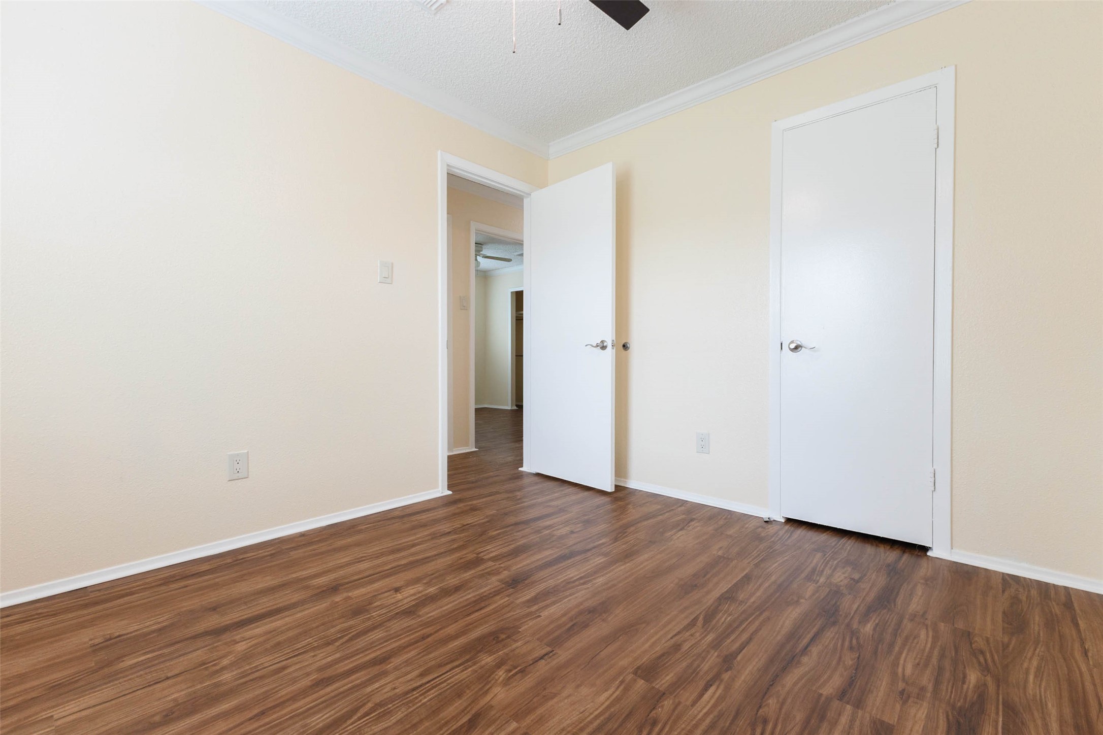 5614 Briarwood Forest Drive, Houston, TX 77088