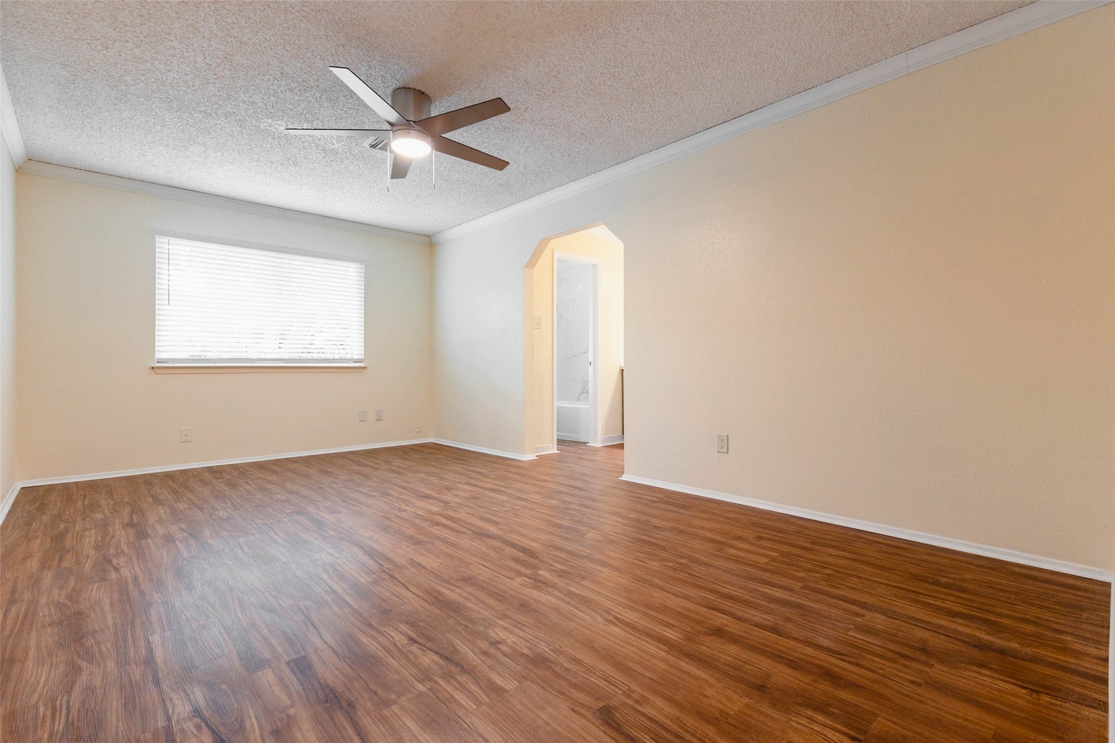 5614 Briarwood Forest Drive, Houston, TX 77088