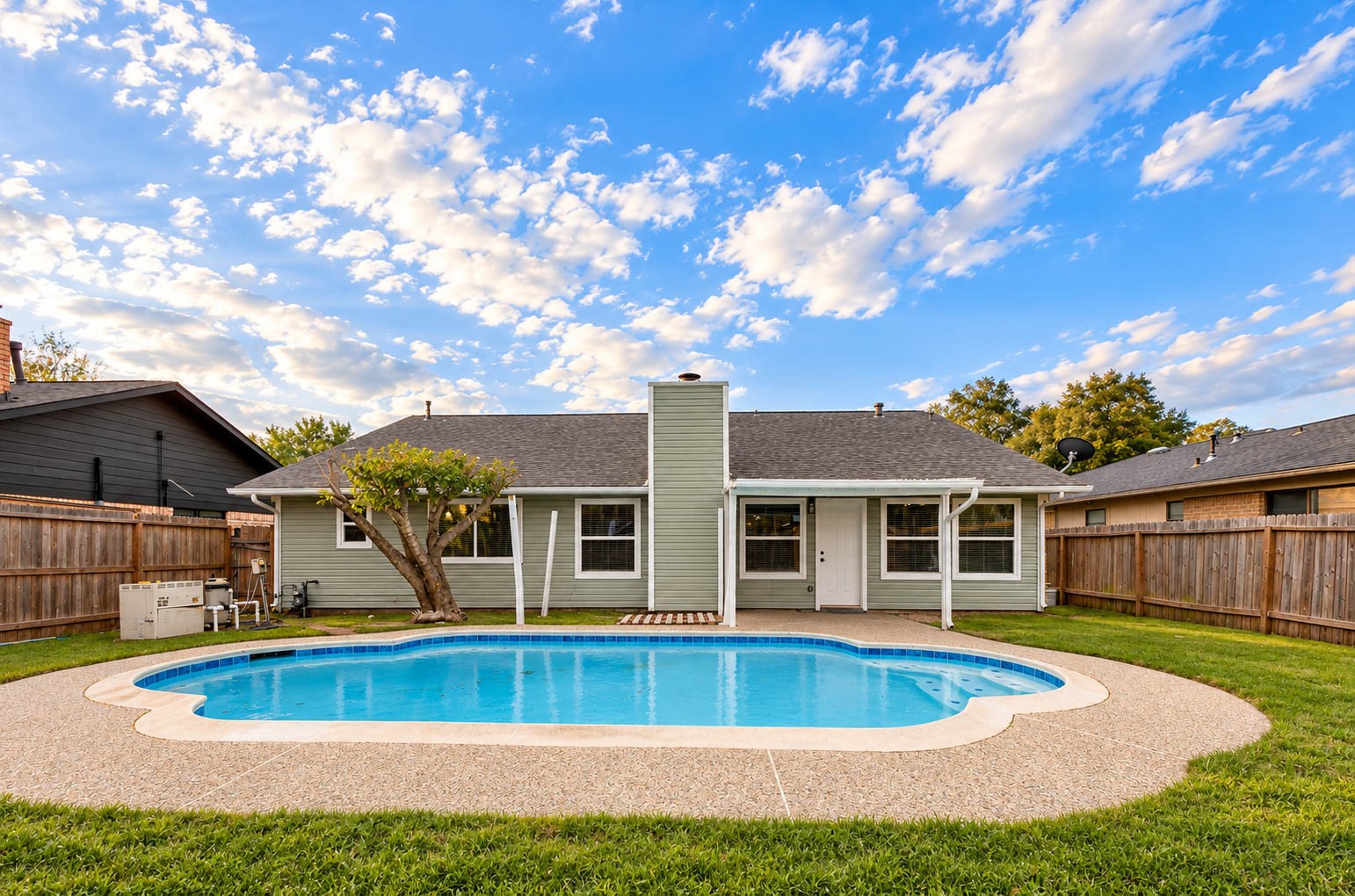 5614 Briarwood Forest Drive, Houston, TX 77088