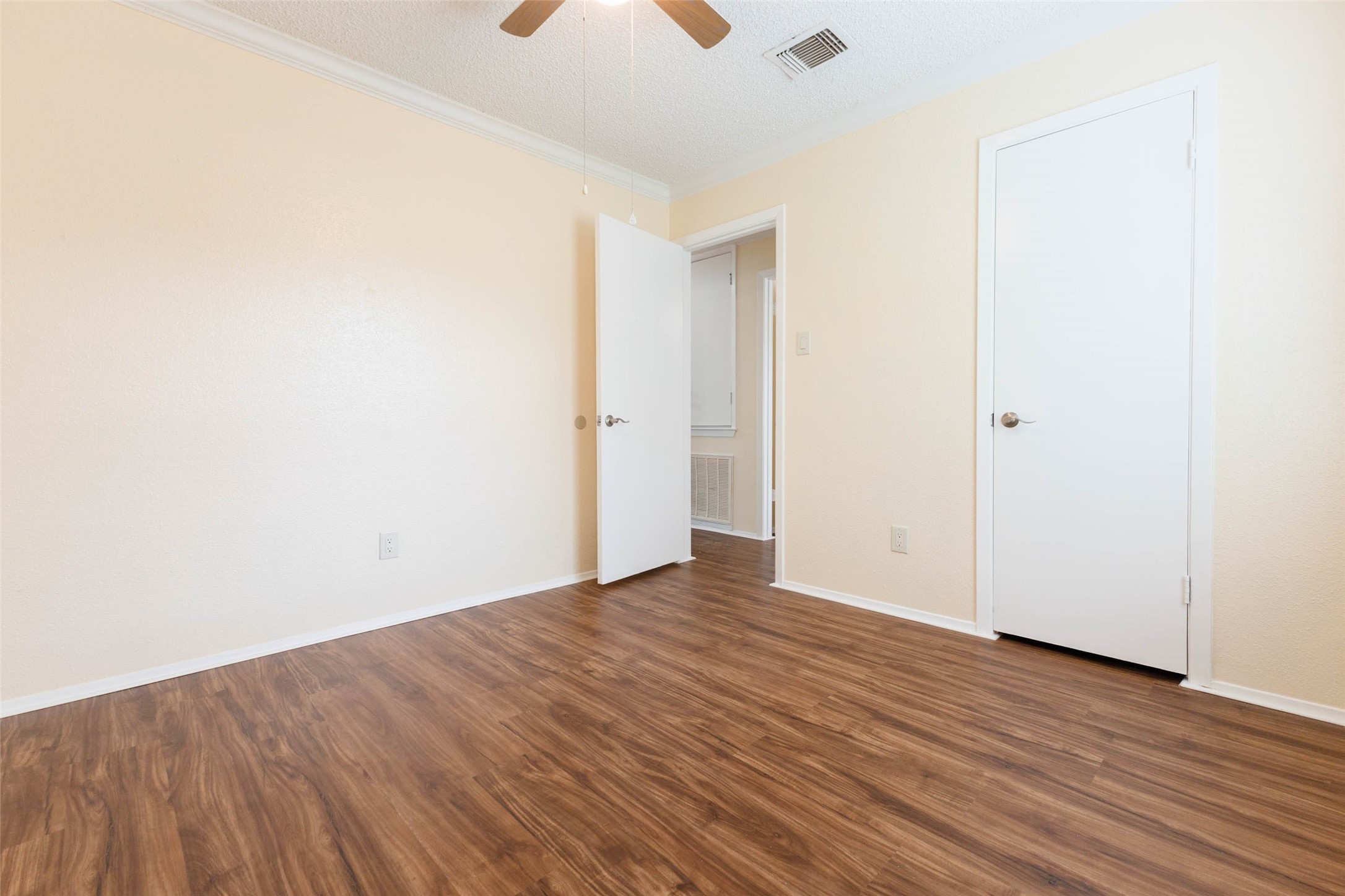 5614 Briarwood Forest Drive, Houston, TX 77088