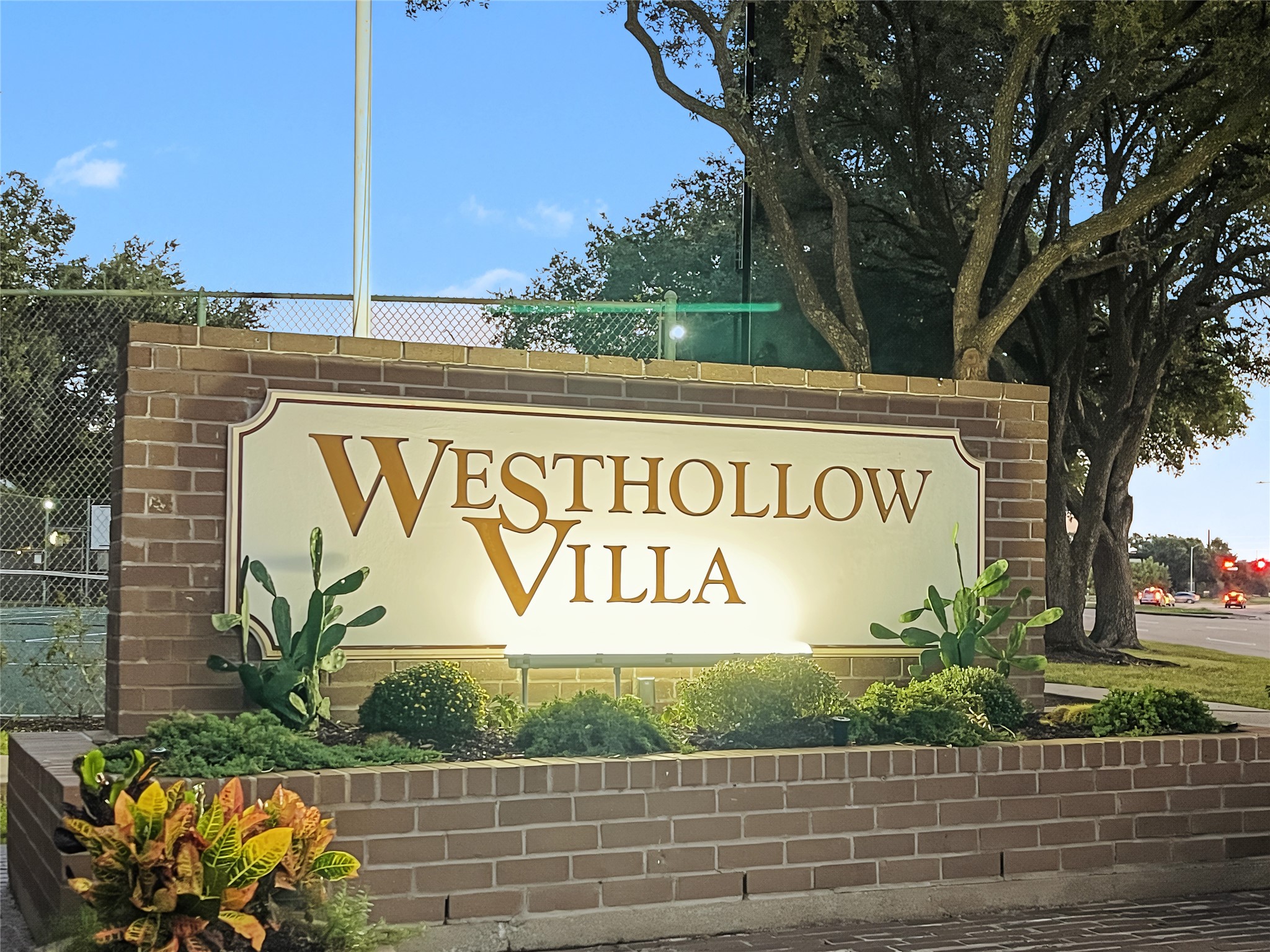 13768 Hollowgreen Drive, #510, Houston, TX 77082