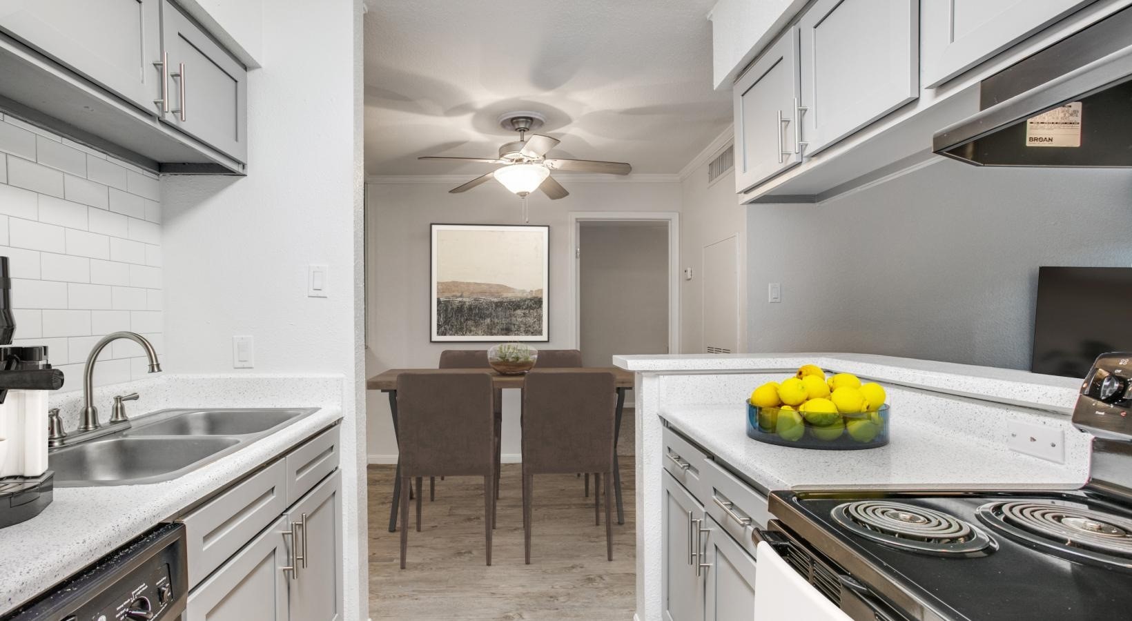 11810 Hammond Drive, #907, Houston, TX 77065