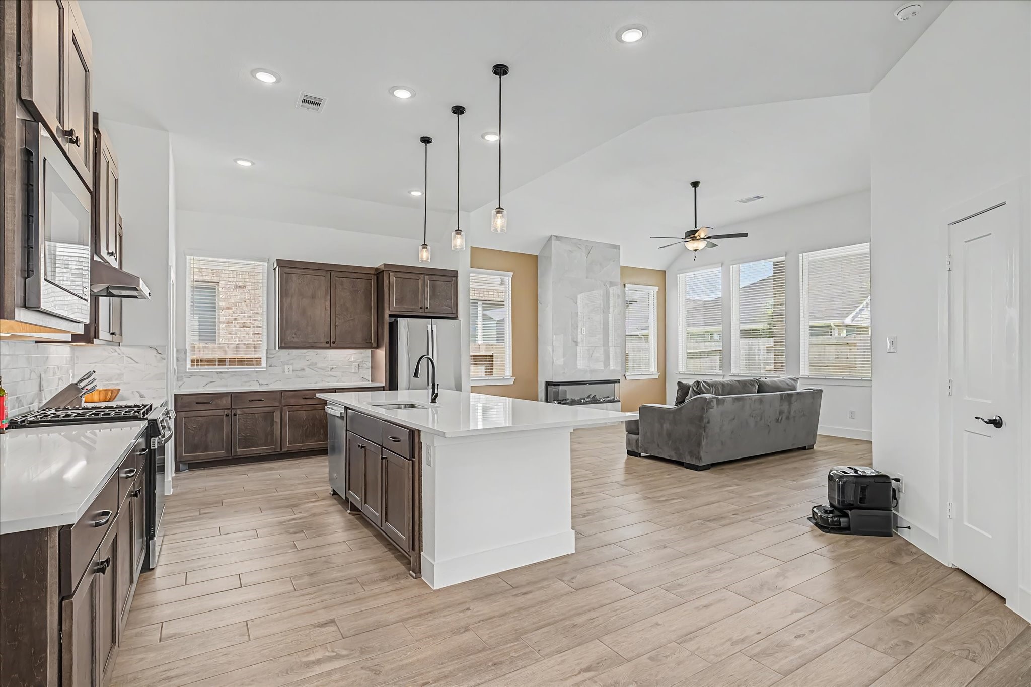 3851 Mulberry Farms Drive, Santa Fe, TX 77510