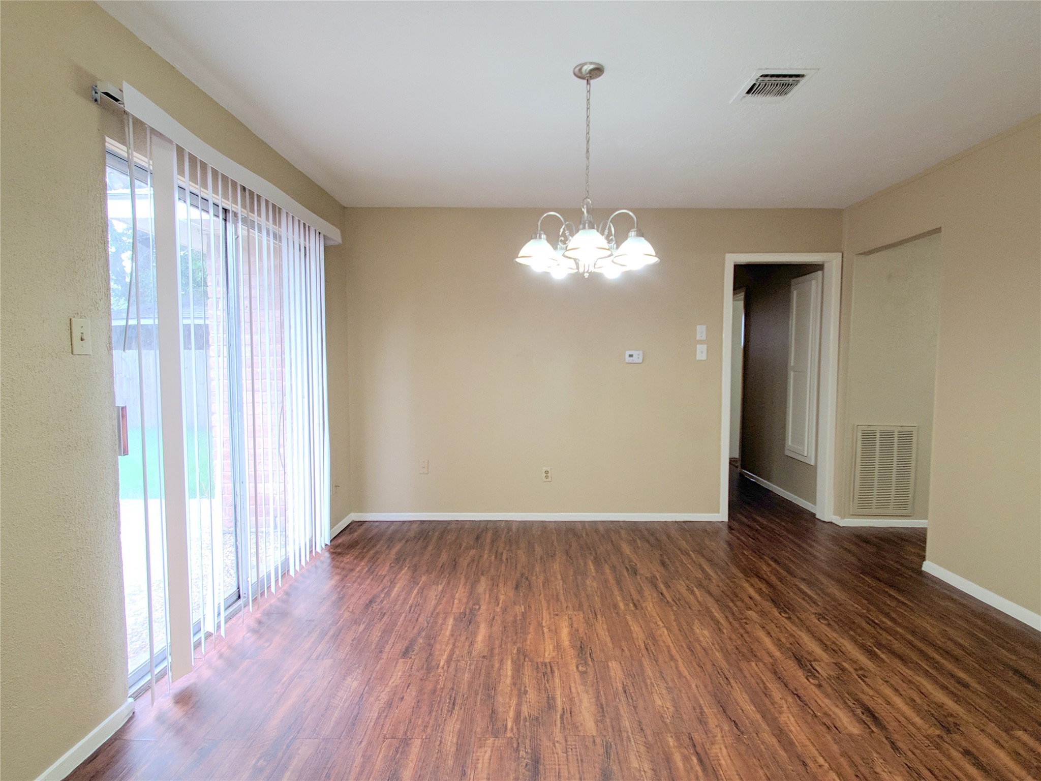 14826 Weil Place, Houston, TX 77060