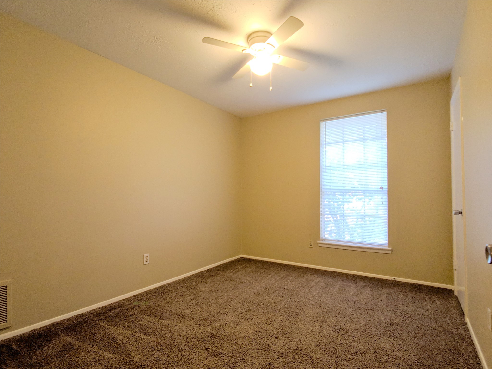 14826 Weil Place, Houston, TX 77060