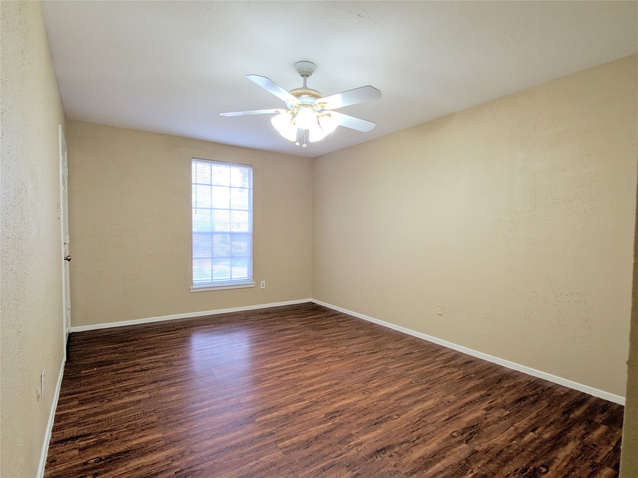 14826 Weil Place, Houston, TX 77060 14826 Weil Place, Houston, TX 77060