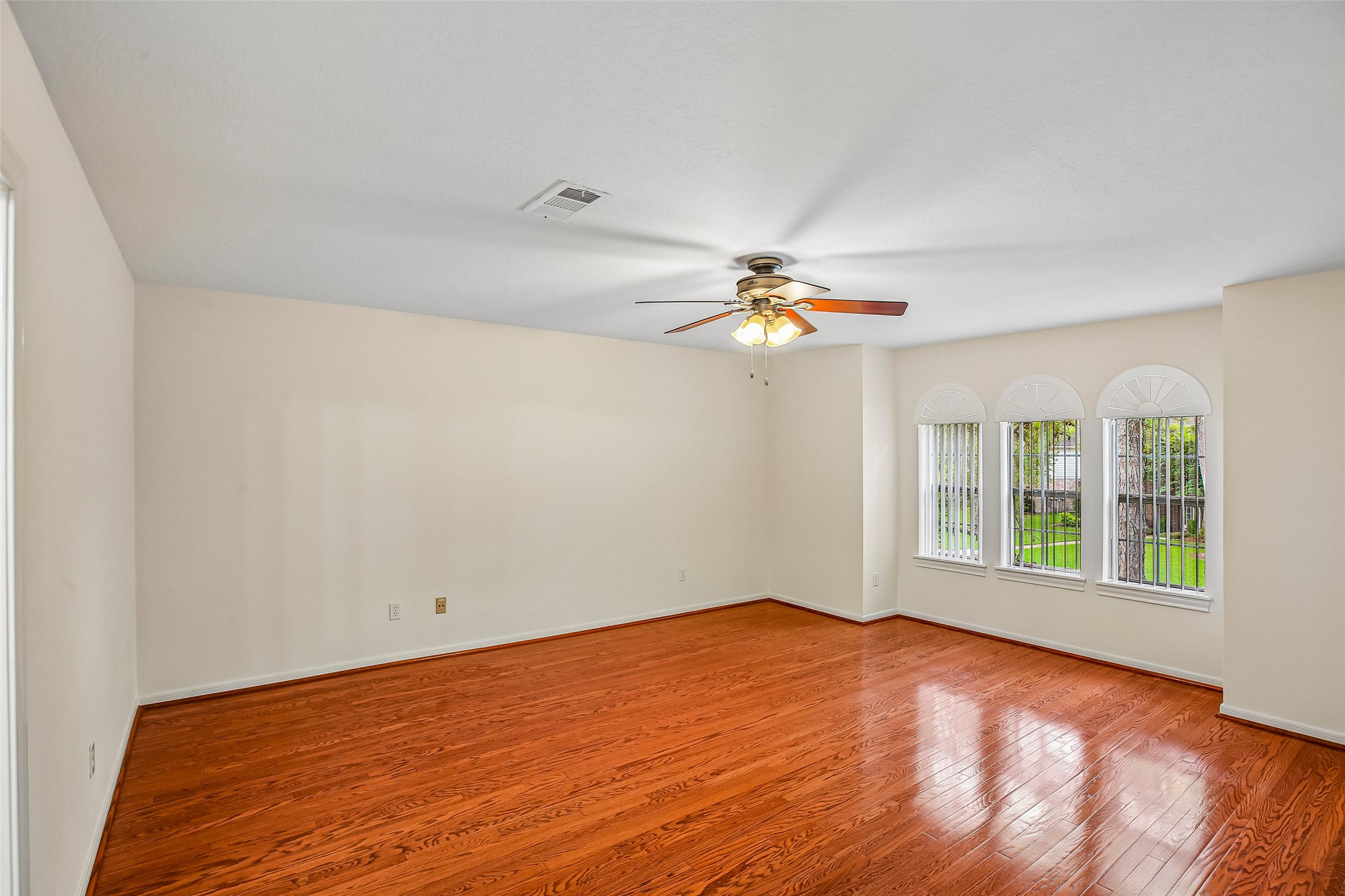 5214 Summer Snow Drive, Houston, TX 77041