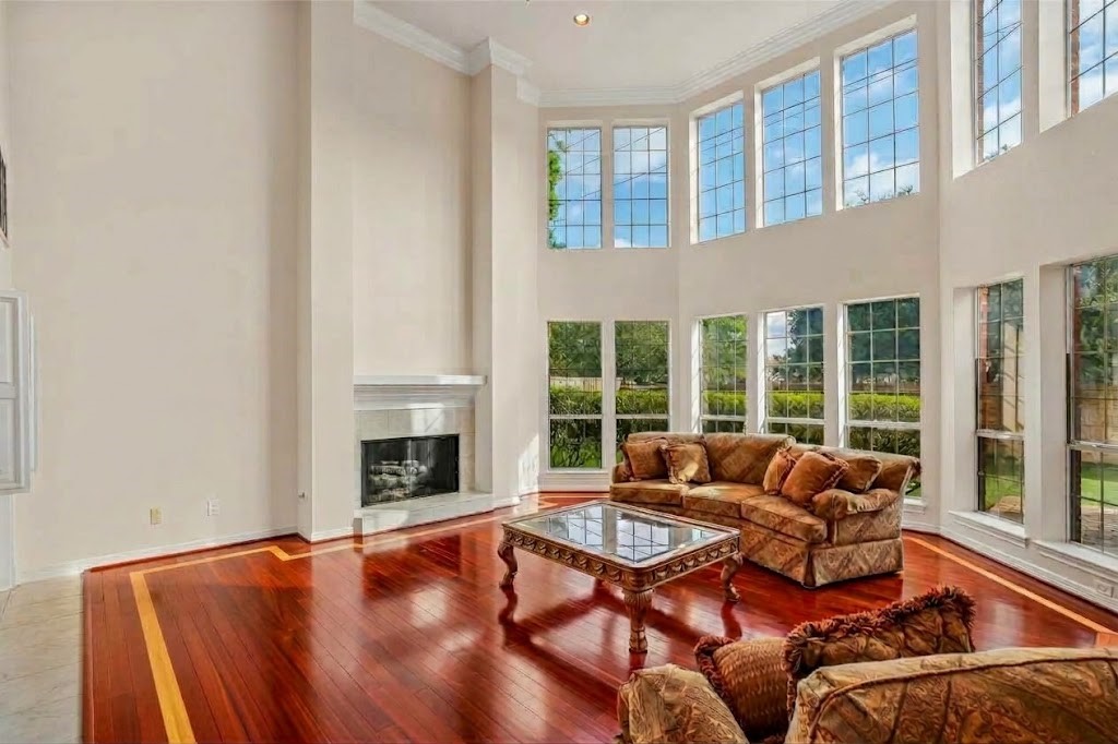 Stunning real hardwood flooring, recently refreshed and refinished!