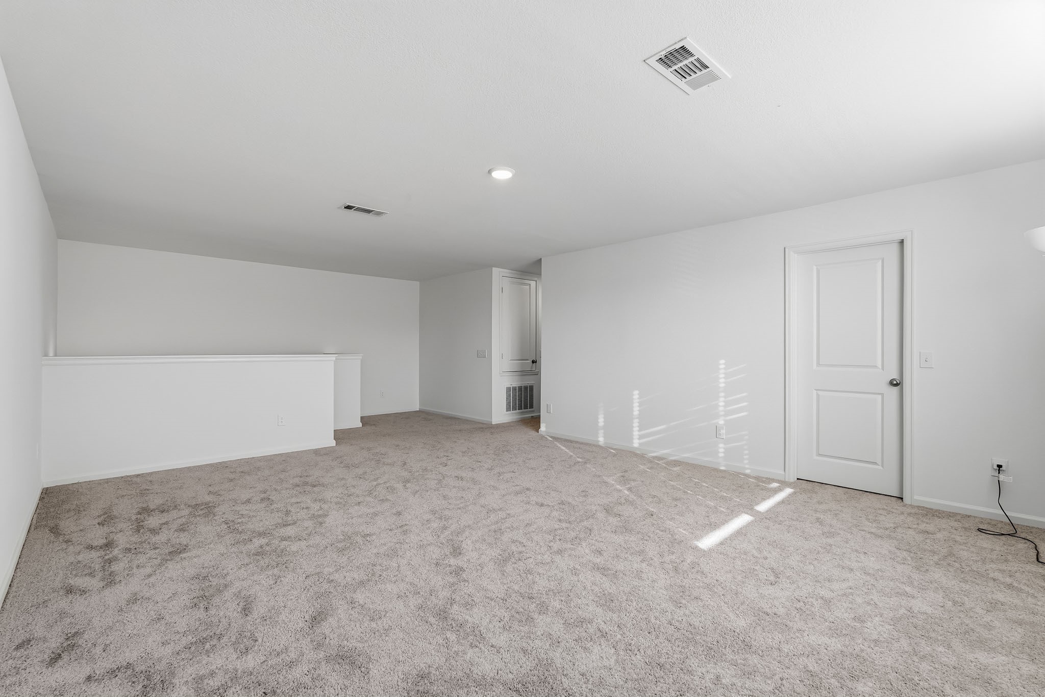 With generous floor space and endless possibilities, this versatile area can easily be transformed into a game room, media room, home theater, playroom, or additional family lounge, making it an ideal retreat for gatherings and entertainment.