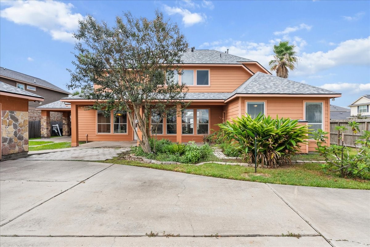 5230 Lagoon Court, Bacliff, TX 77518