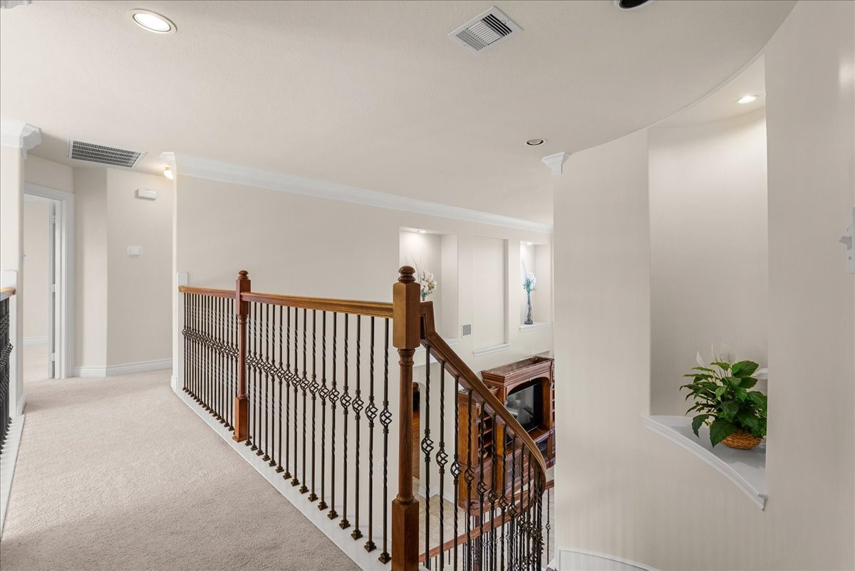 5230 Lagoon Court, Bacliff, TX 77518