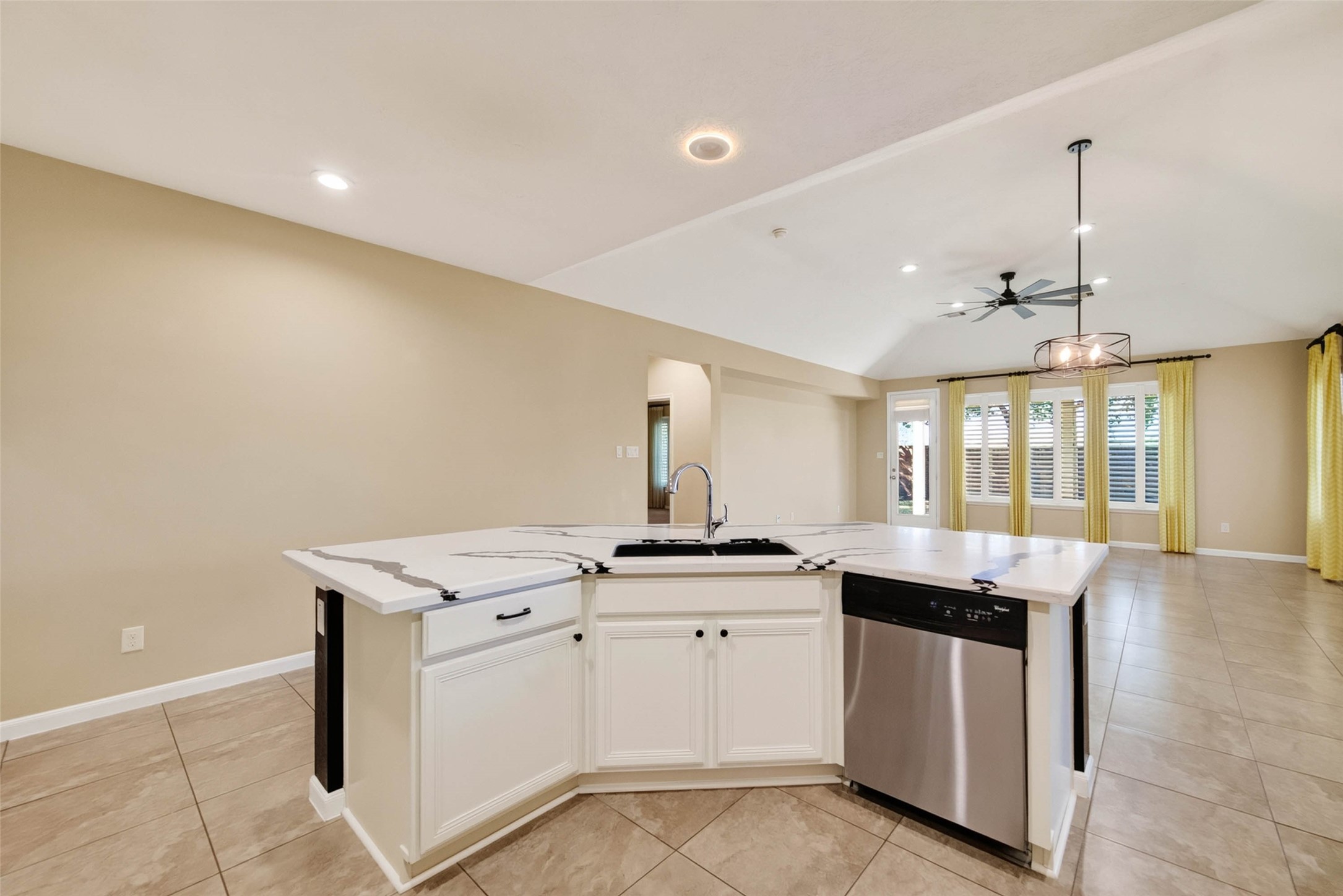 2750 Lomelina Lane, League City, TX 77573