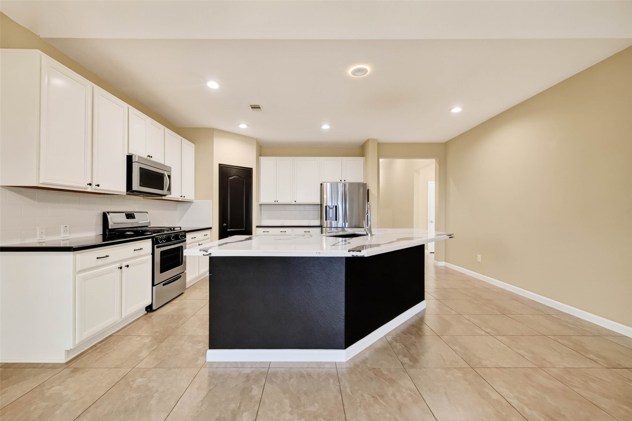 2750 Lomelina Lane, League City, TX 77573