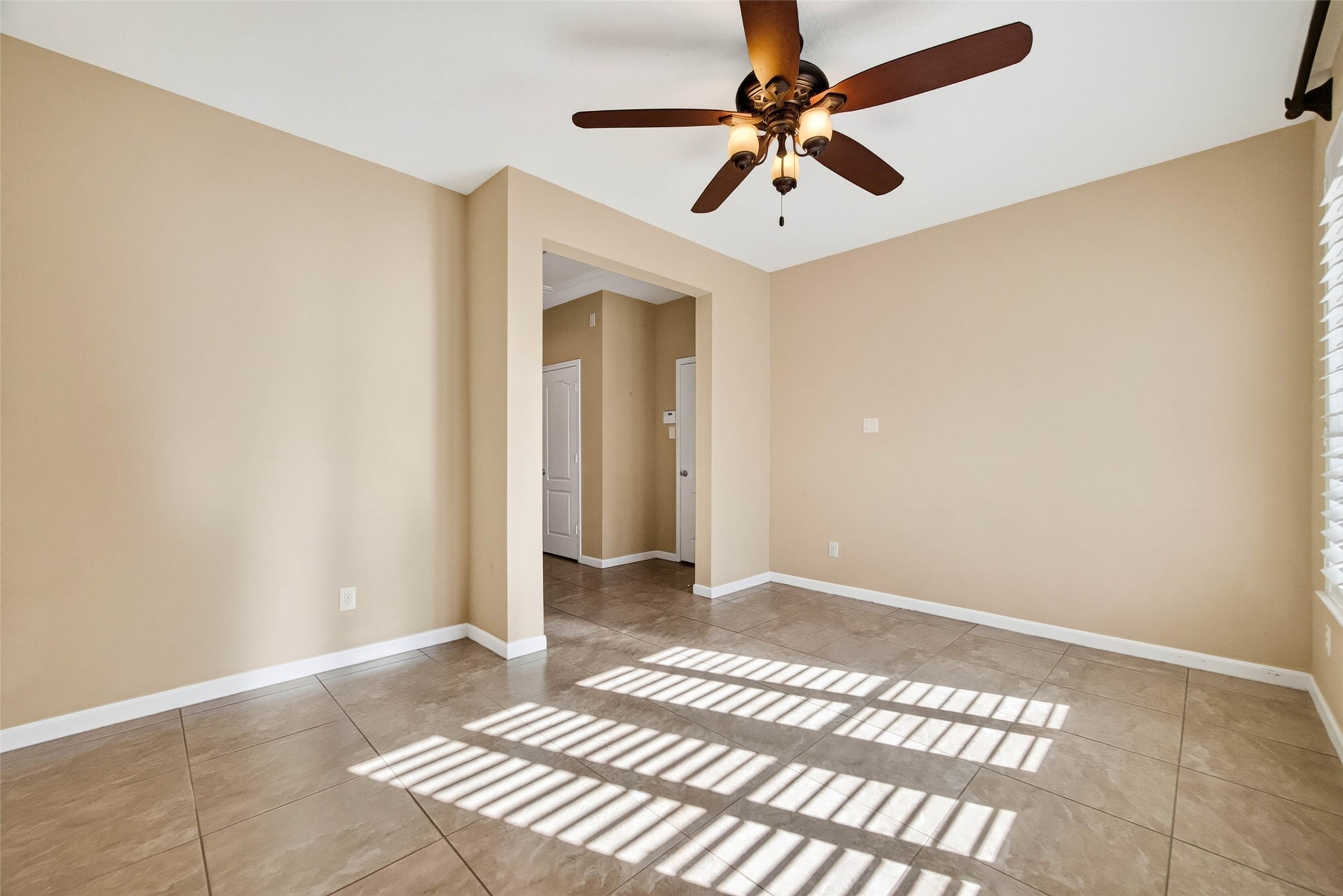 2750 Lomelina Lane, League City, TX 77573