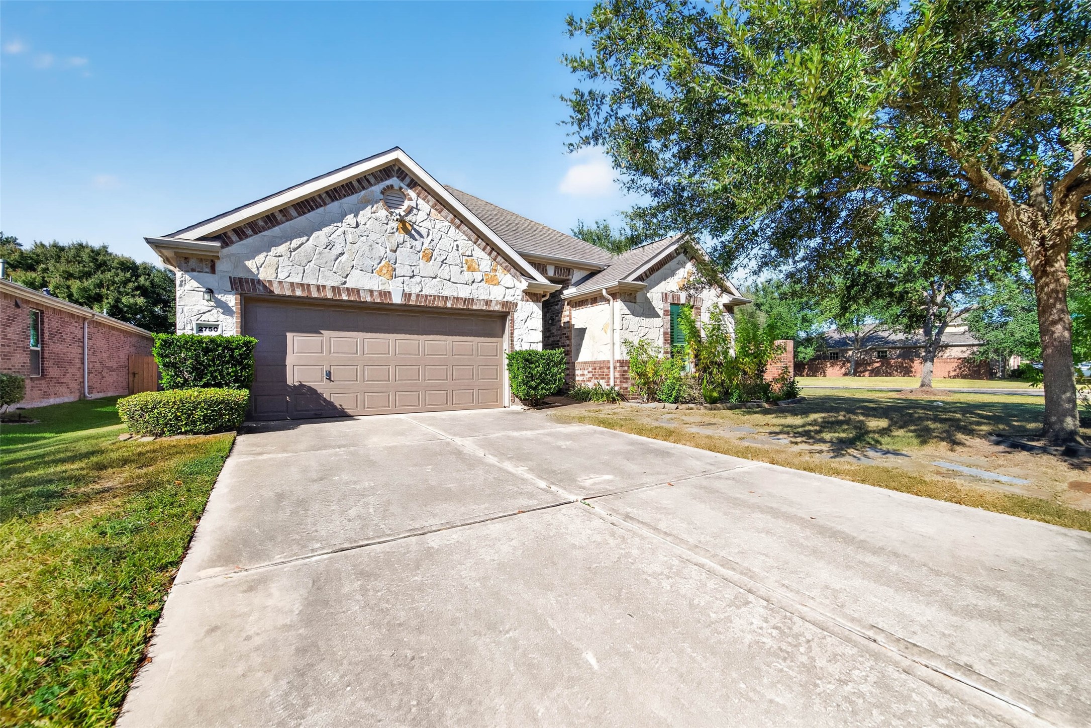 2750 Lomelina Lane, League City, TX 77573
