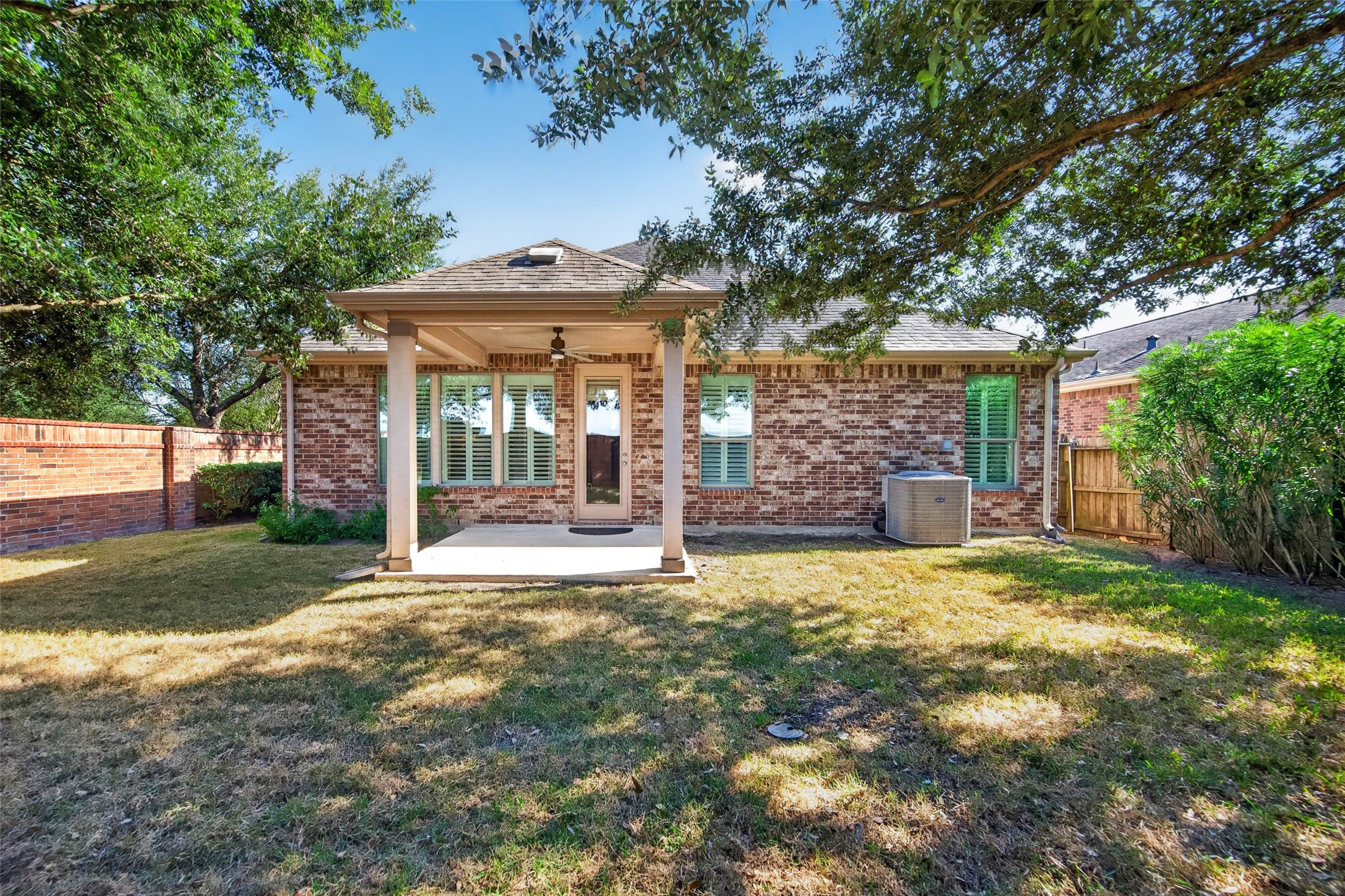 2750 Lomelina Lane, League City, TX 77573