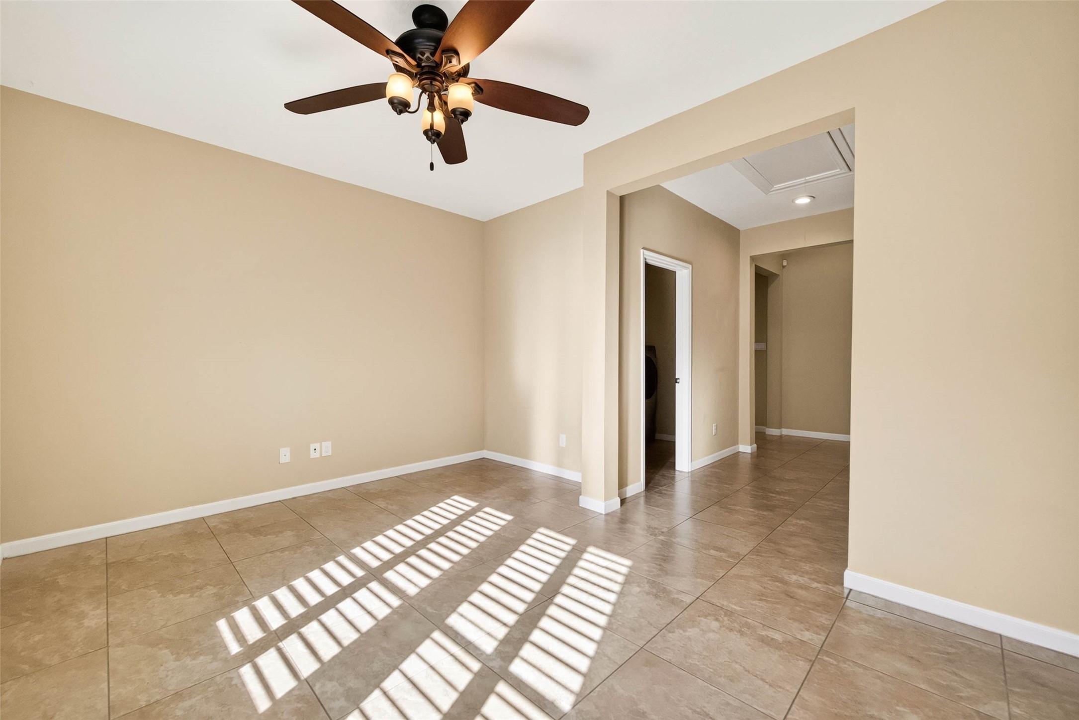 2750 Lomelina Lane, League City, TX 77573