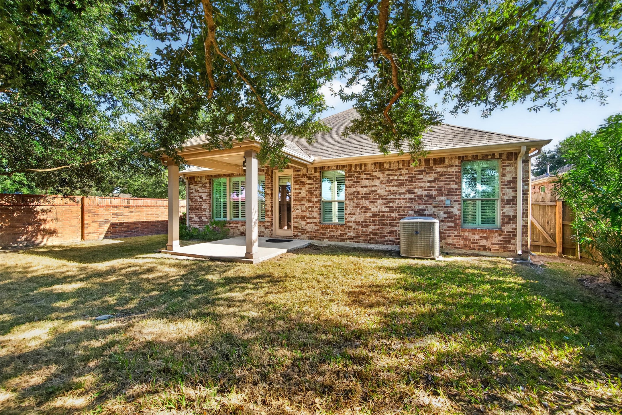 2750 Lomelina Lane, League City, TX 77573