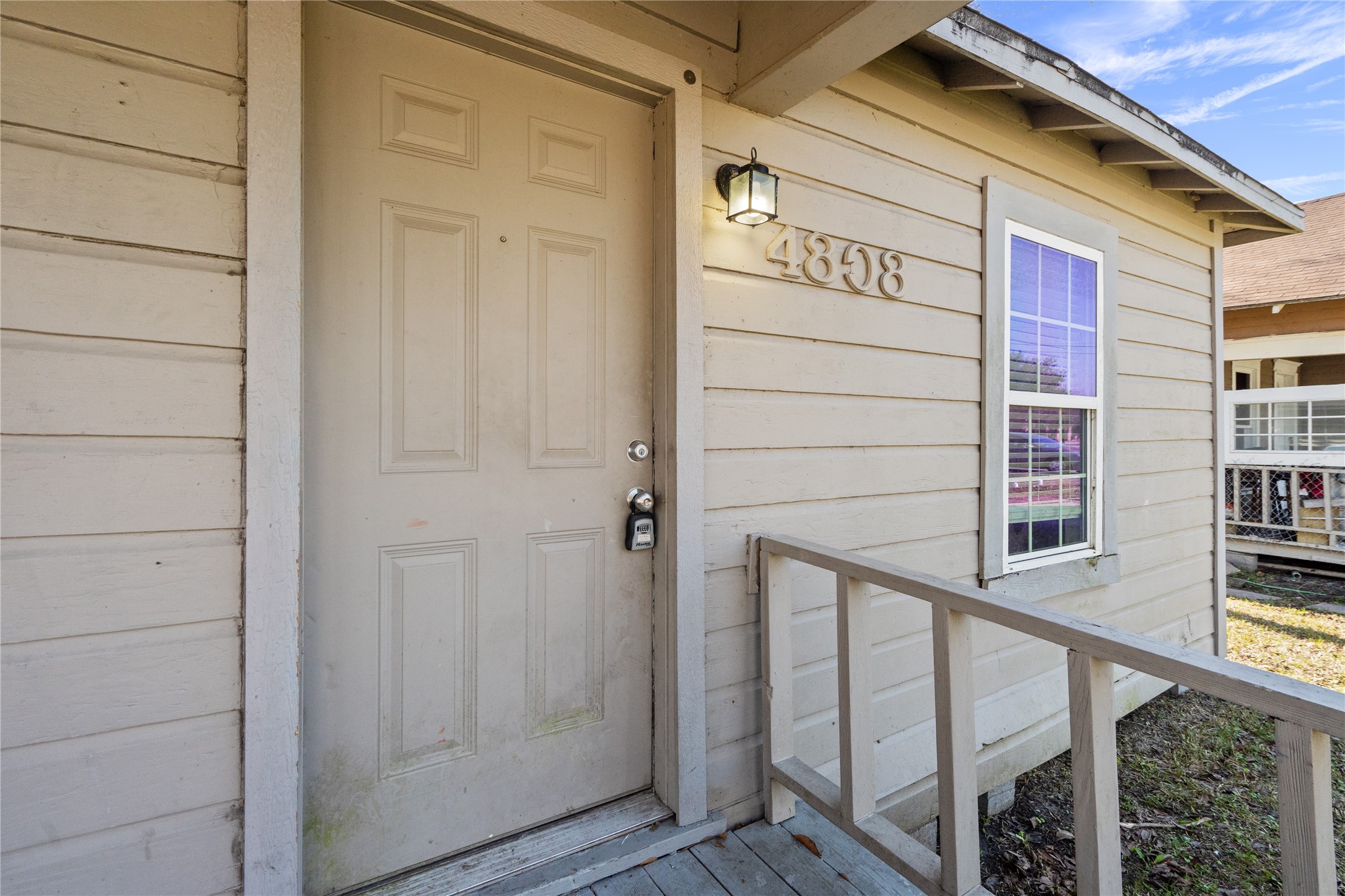 Front entryway
