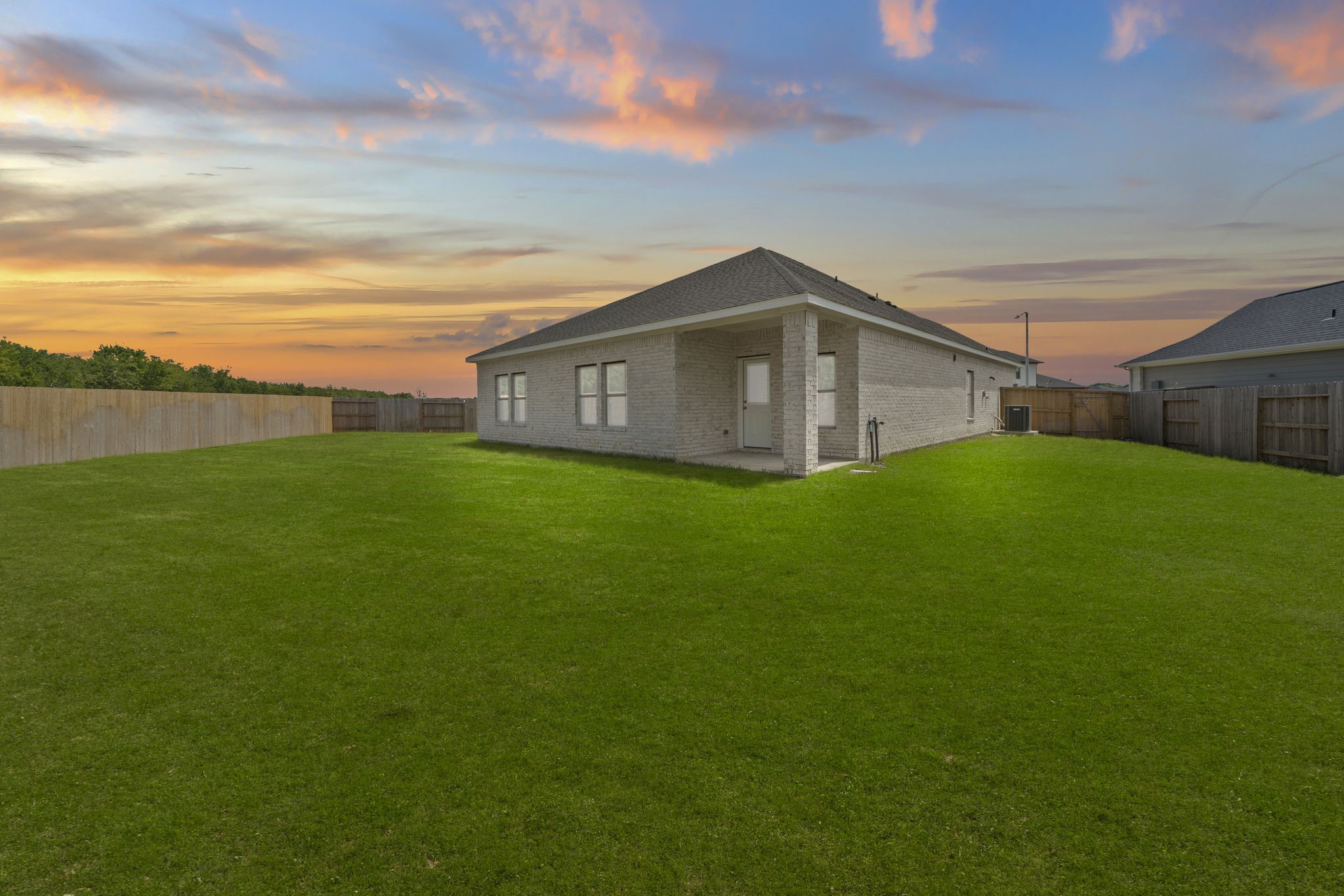 202 Orchard Laurel Drive, Alvin, TX 77511