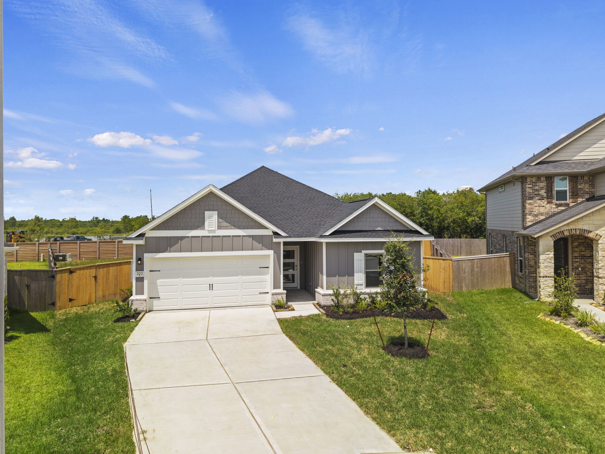 202 Orchard Laurel Drive, Alvin, TX 77511
