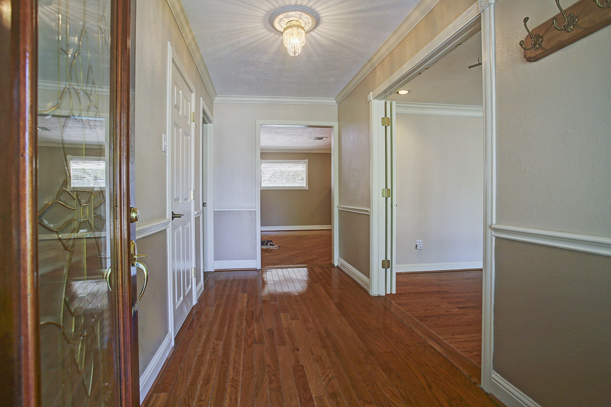 An actual entryway, with room to drop your keys, display your favorite art, and leave the day at the door. An actual entryway, with room to drop your keys, display your favorite art, and leave the day at the door.