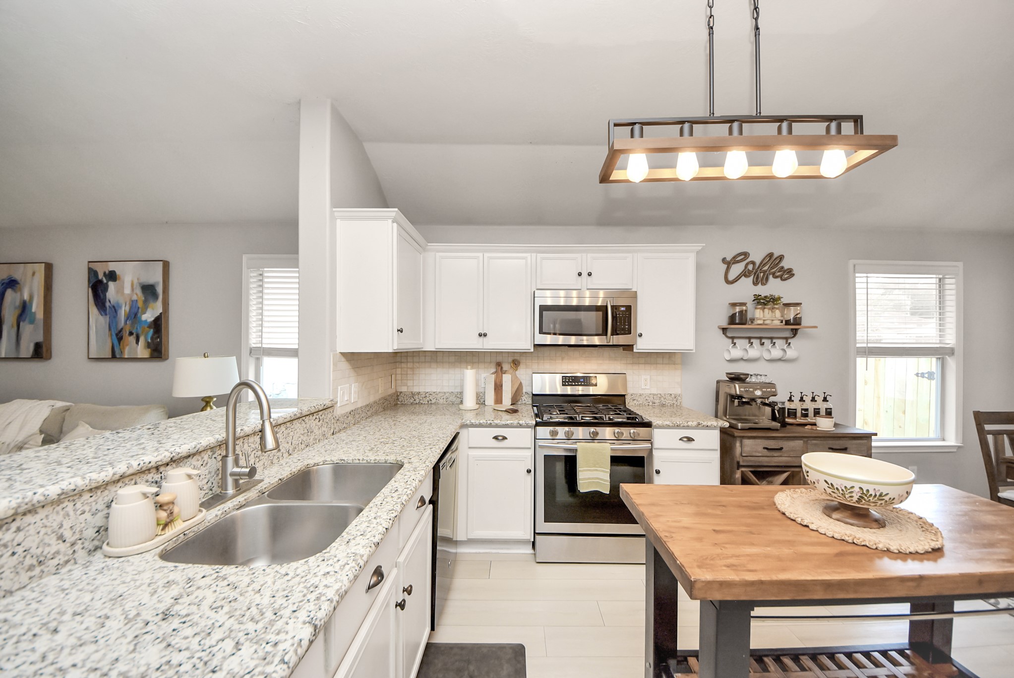15 Bark Bend Place, The Woodlands, TX 77385