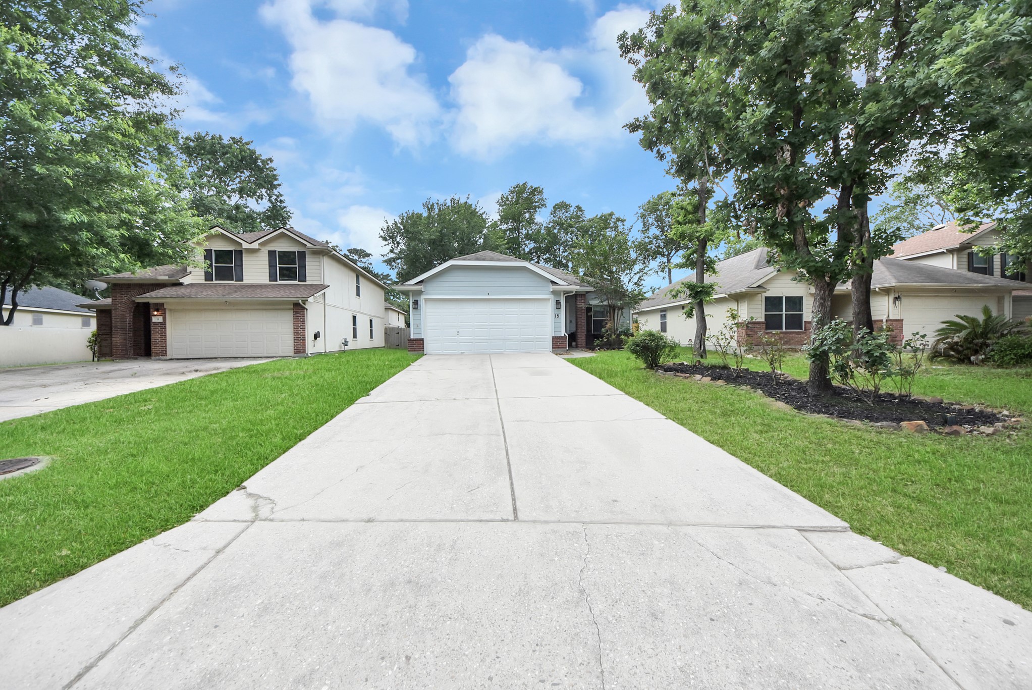 15 Bark Bend Place, The Woodlands, TX 77385