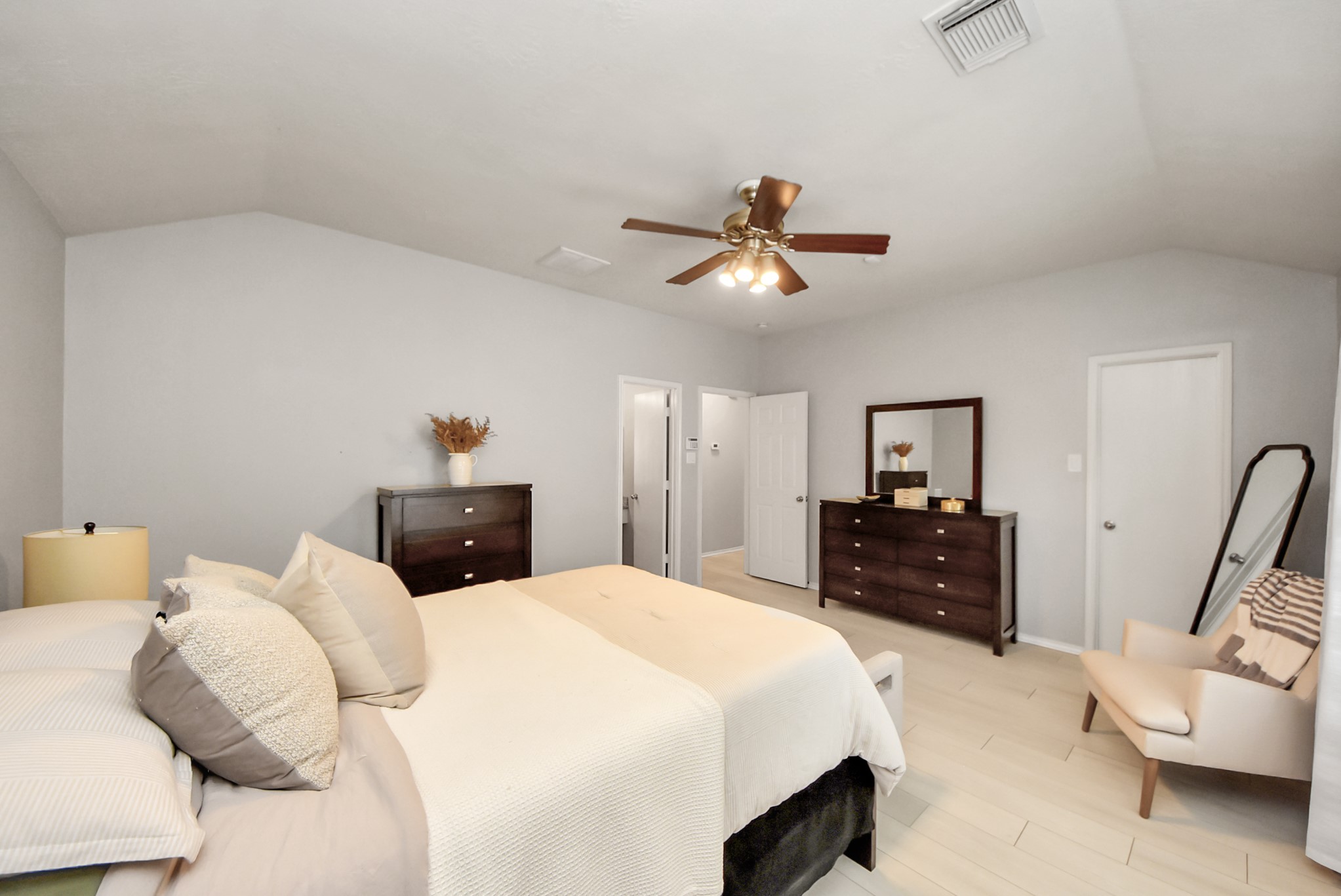 15 Bark Bend Place, The Woodlands, TX 77385