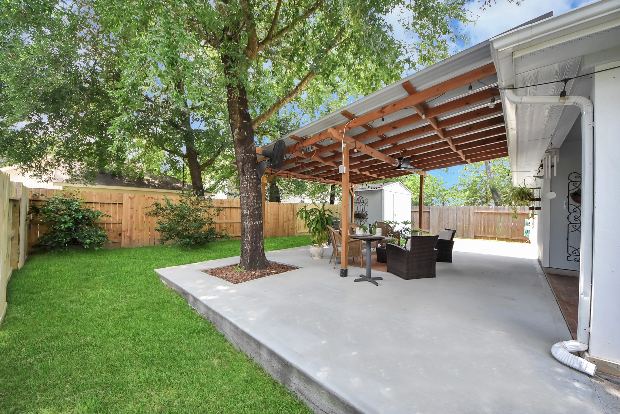 15 Bark Bend Place, The Woodlands, TX 77385