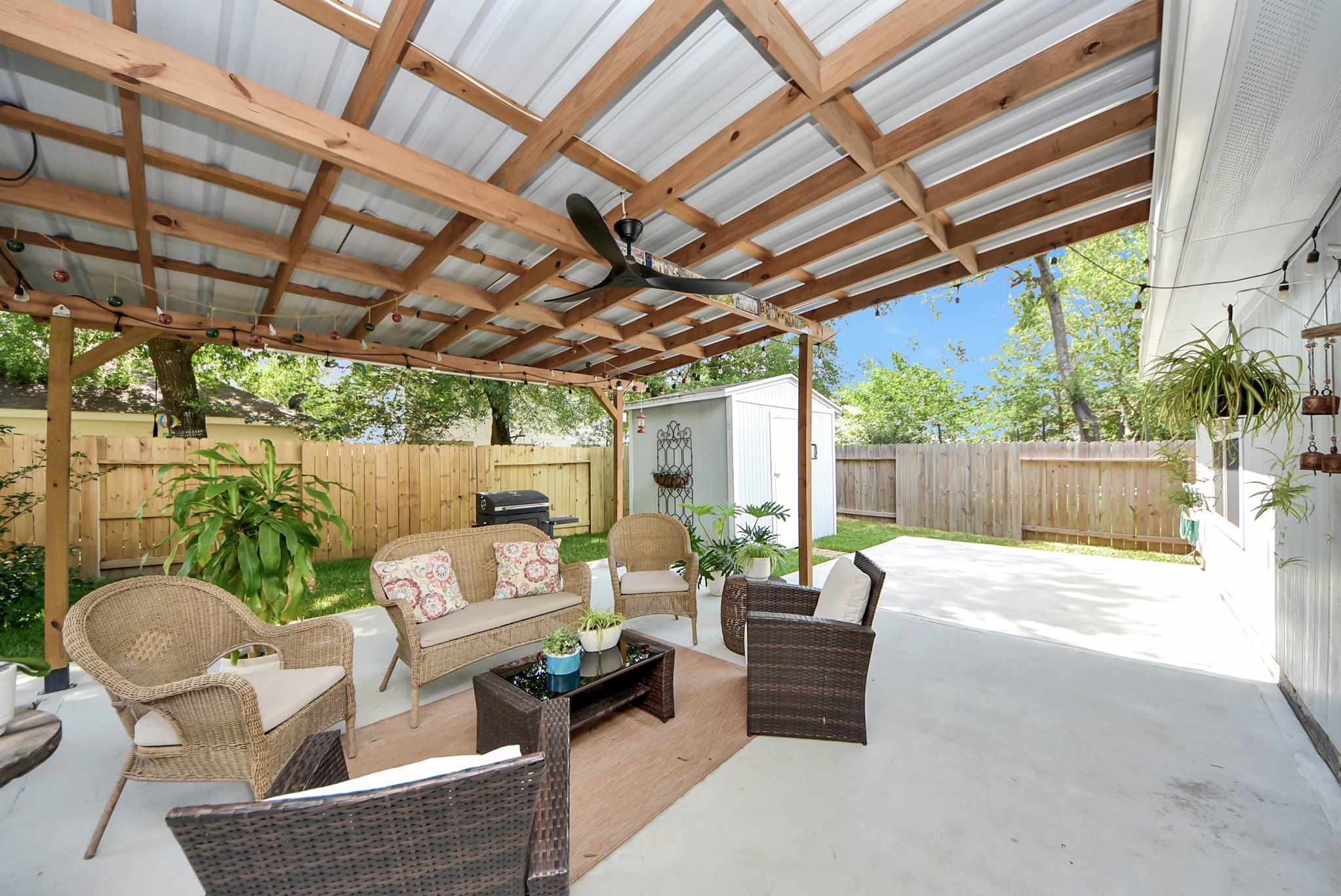 15 Bark Bend Place, The Woodlands, TX 77385