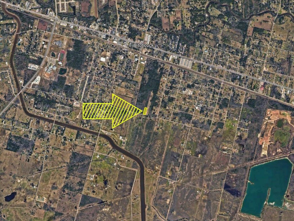 7550 Hacker Road, Hitchcock, TX 77563