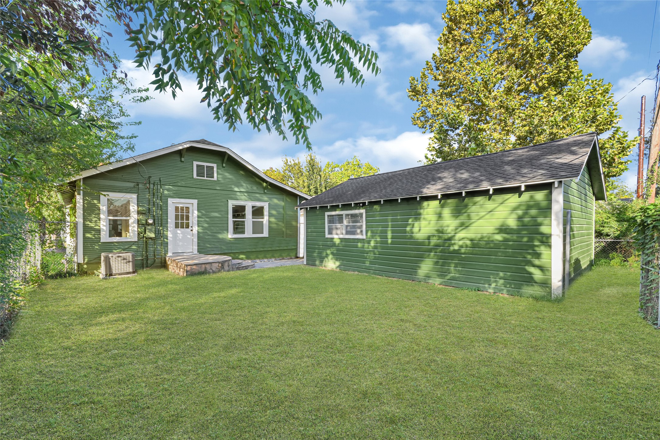 Back/garage
