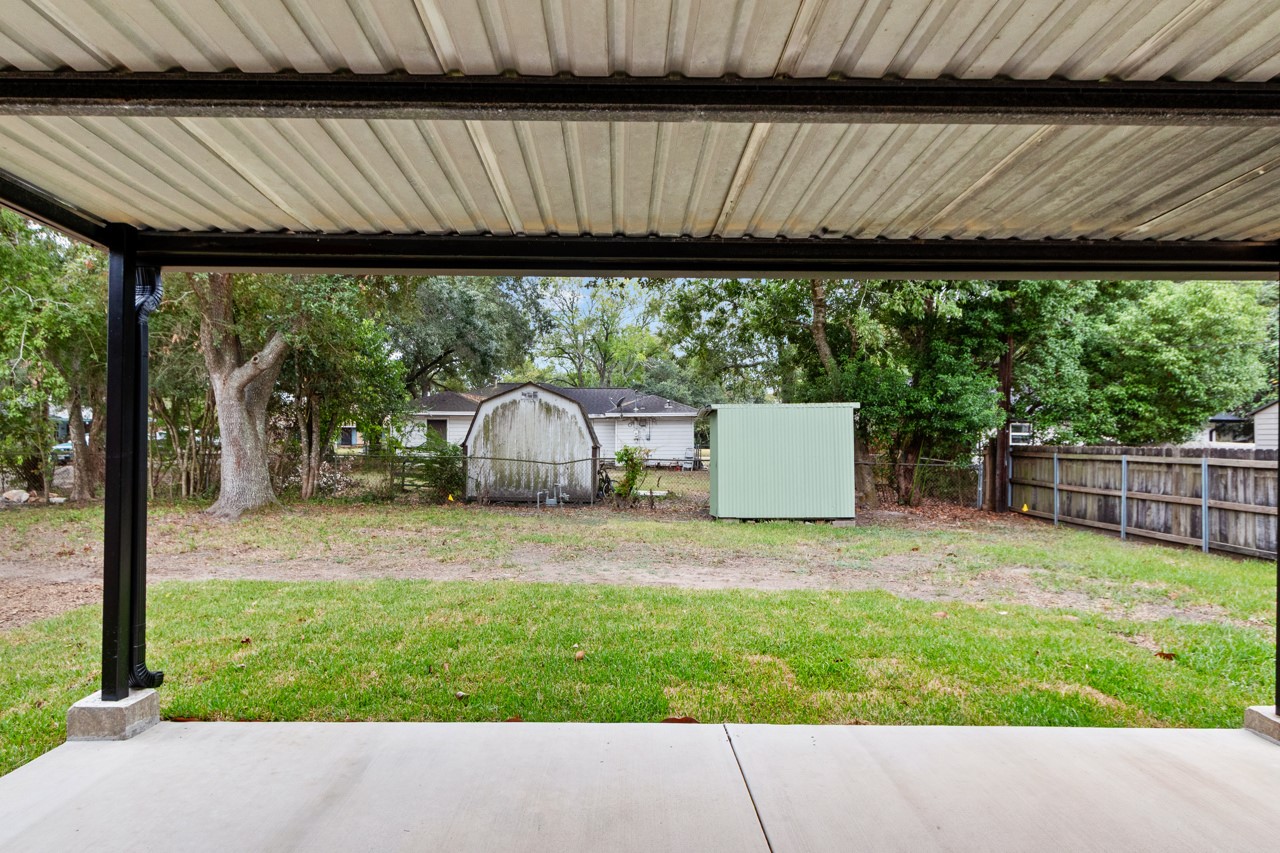 745 Dezso Drive, Alvin, TX 77511