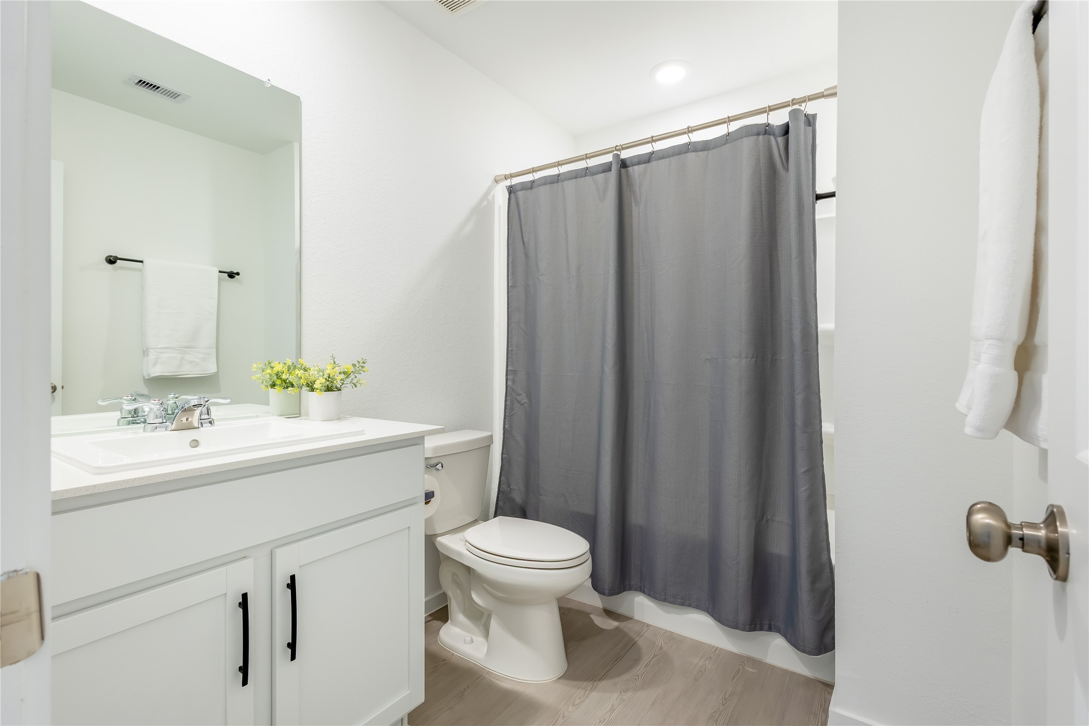 Guest Bath conveniently located near secondary bedrooms