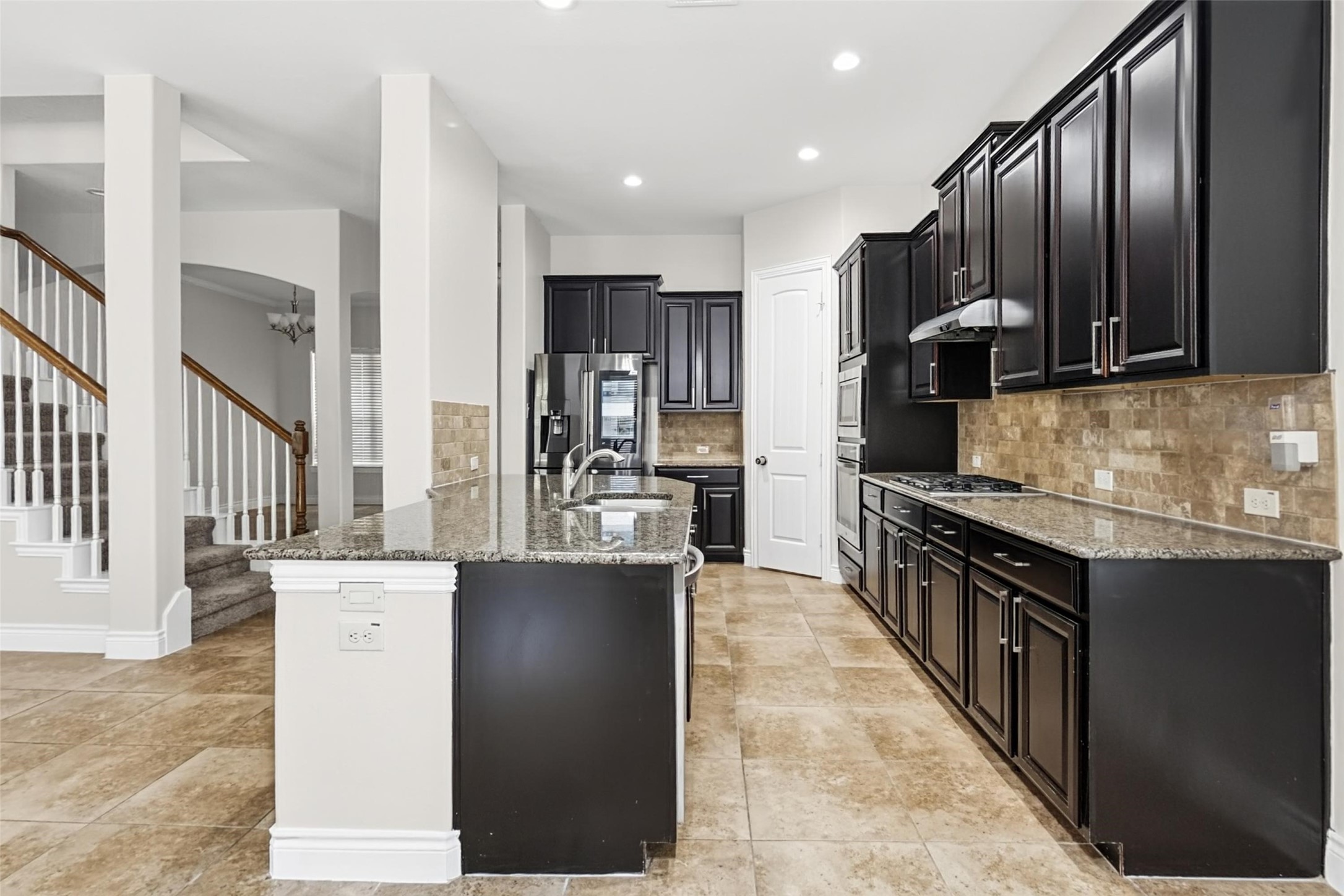 289 W Bend Drive, League City, TX 77573