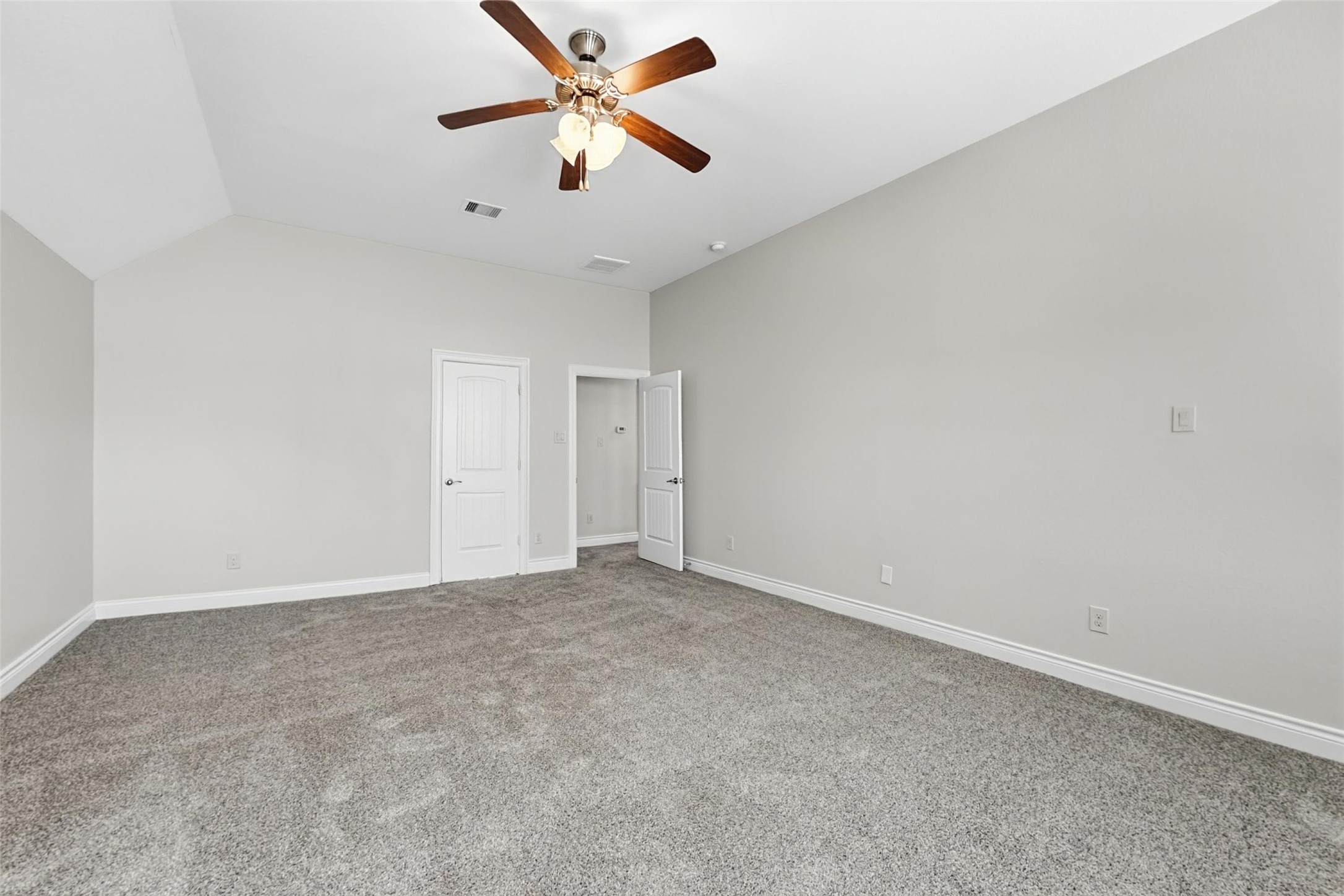 289 W Bend Drive, League City, TX 77573