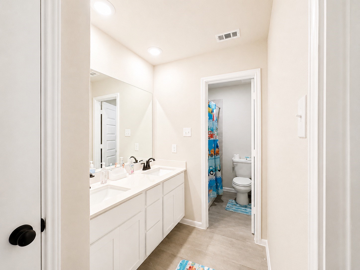 377 Selah Court, Alvin, TX 77511