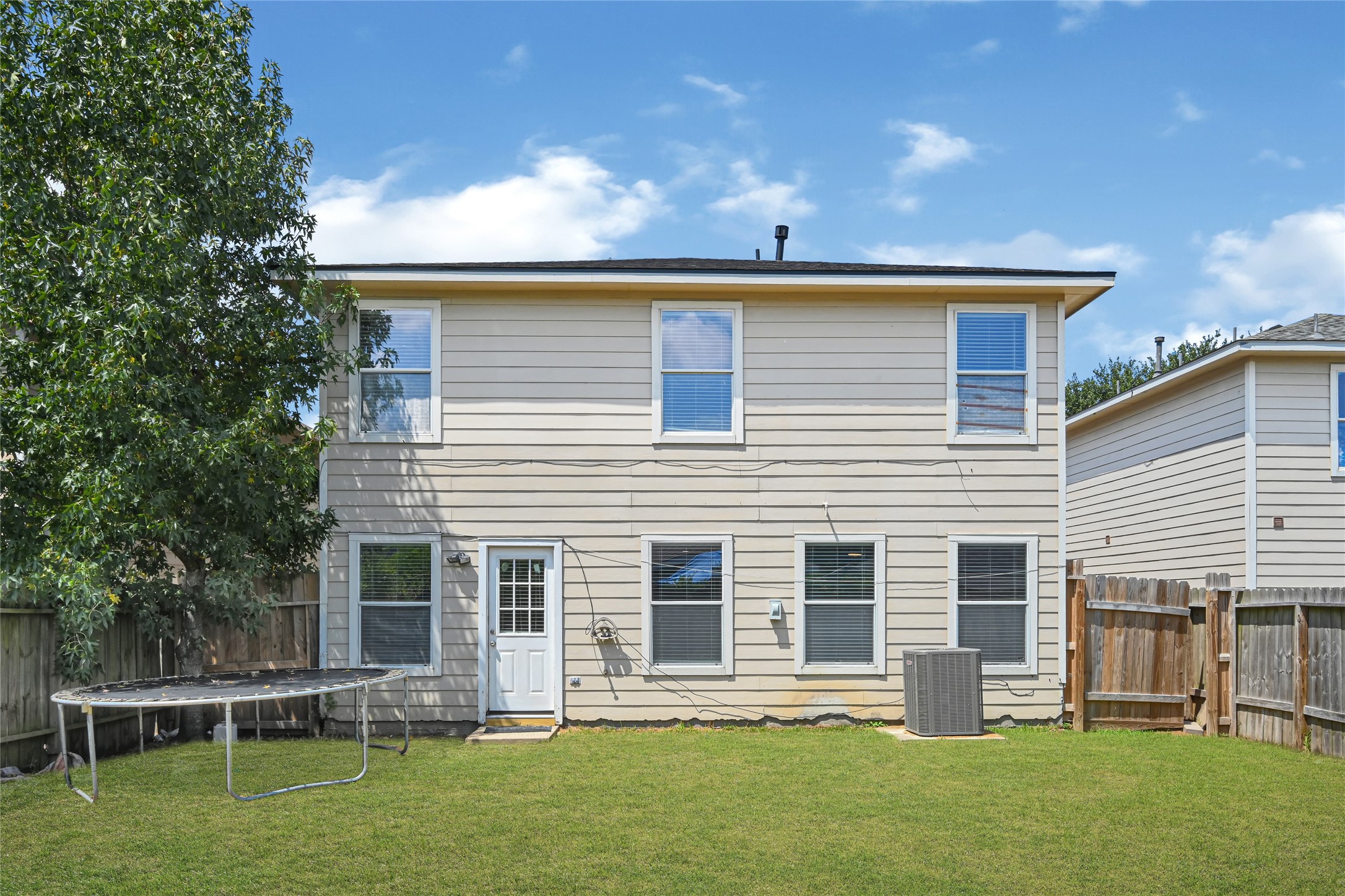 21238 Wortham Oaks Drive, Humble, TX 77338