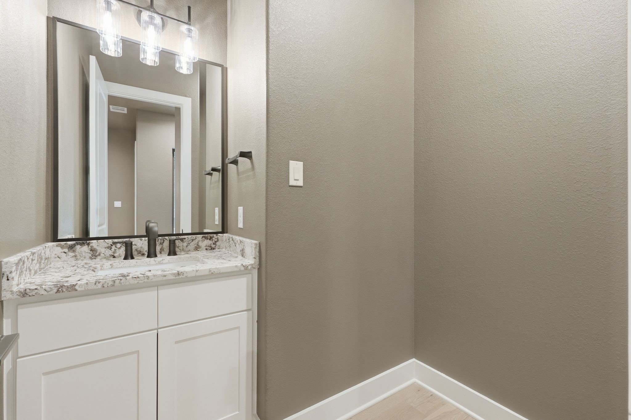 8104 High Meadow Ridge Court, Montgomery, TX 77316